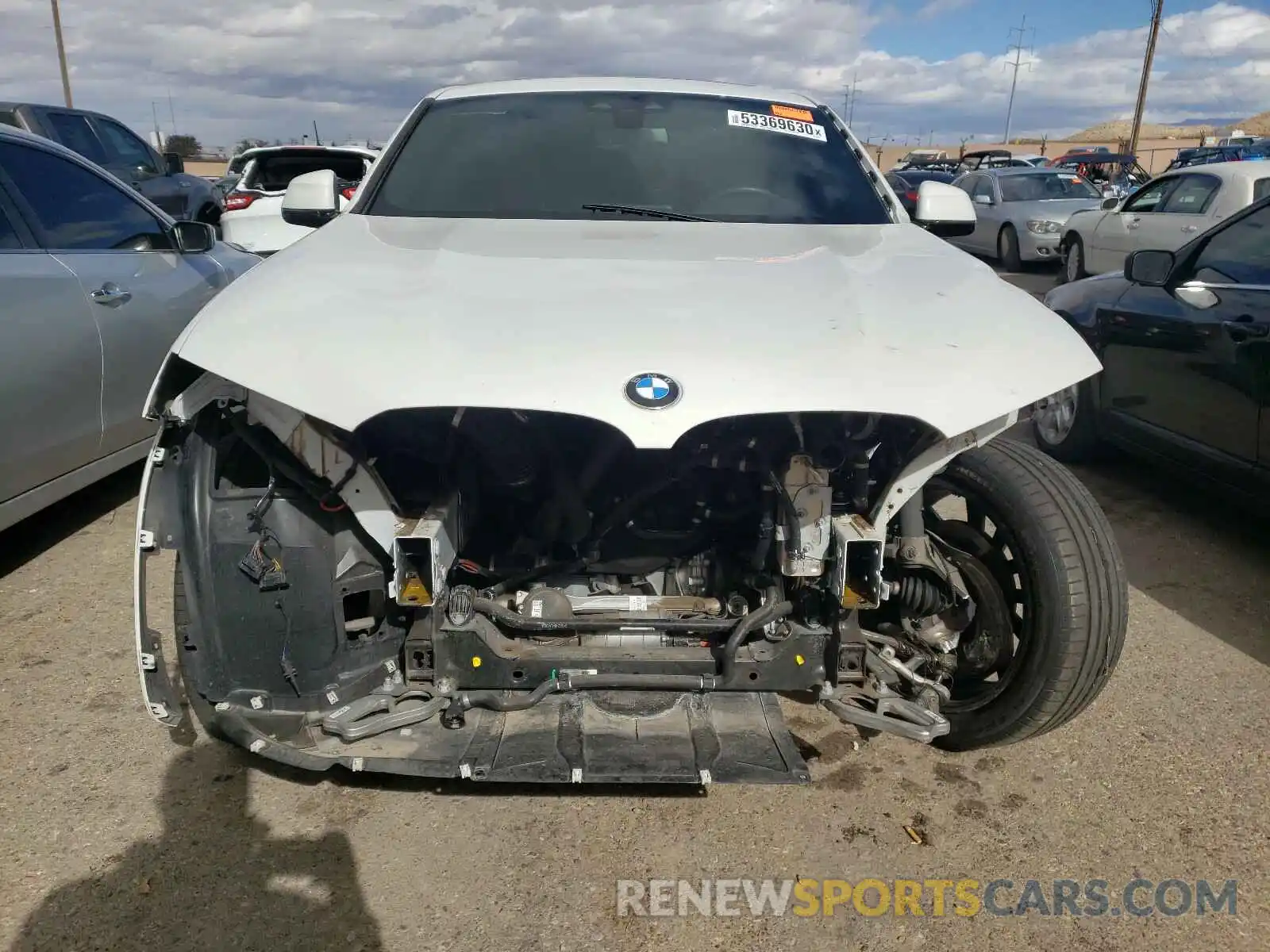 9 Photograph of a damaged car 5UXUJ3C54KLG55952 BMW X4 2019