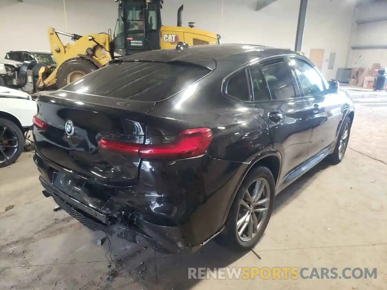 4 Photograph of a damaged car 5UXUJ3C55KLG52512 BMW X4 2019