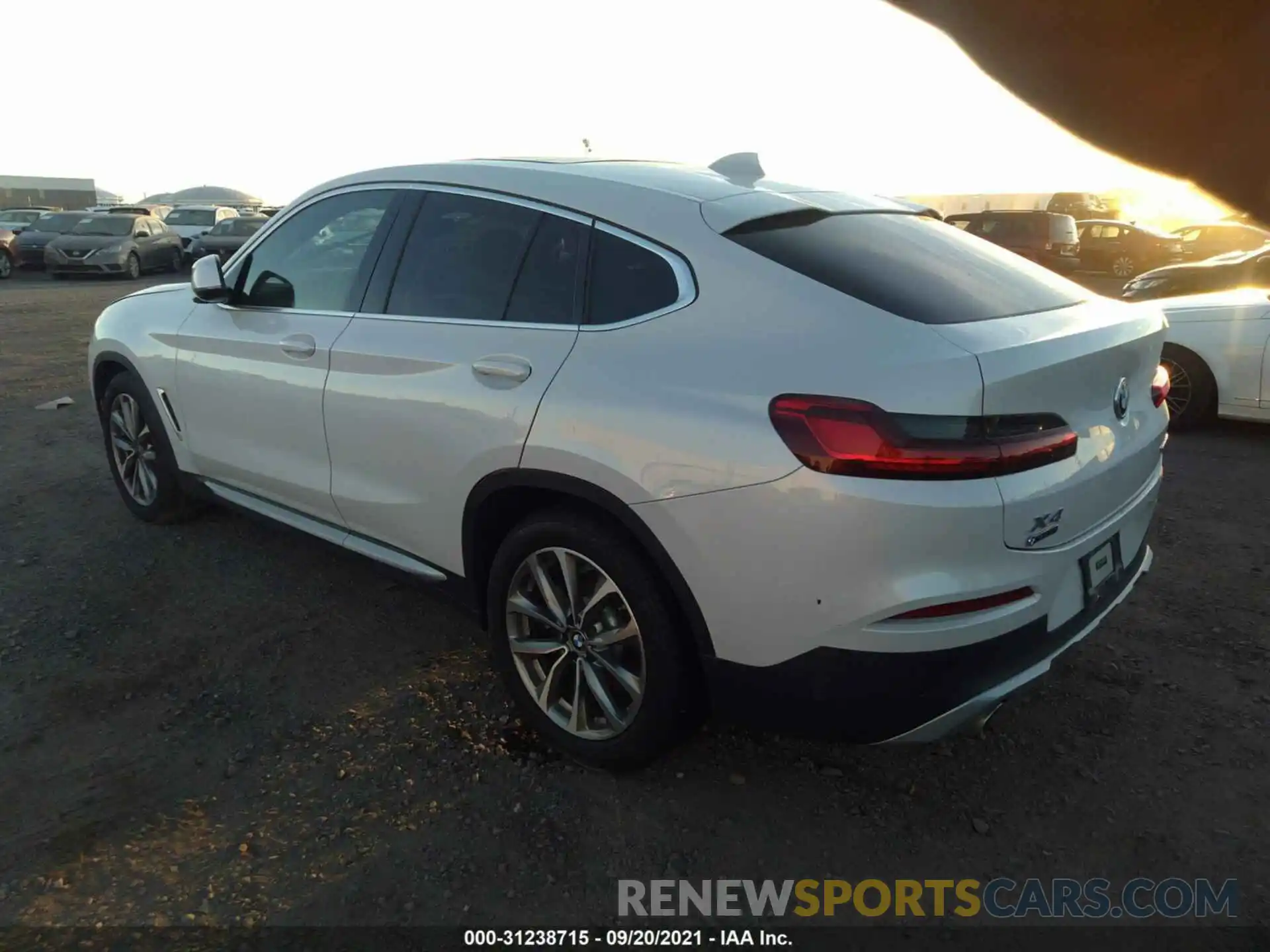 3 Photograph of a damaged car 5UXUJ3C55KLG54289 BMW X4 2019