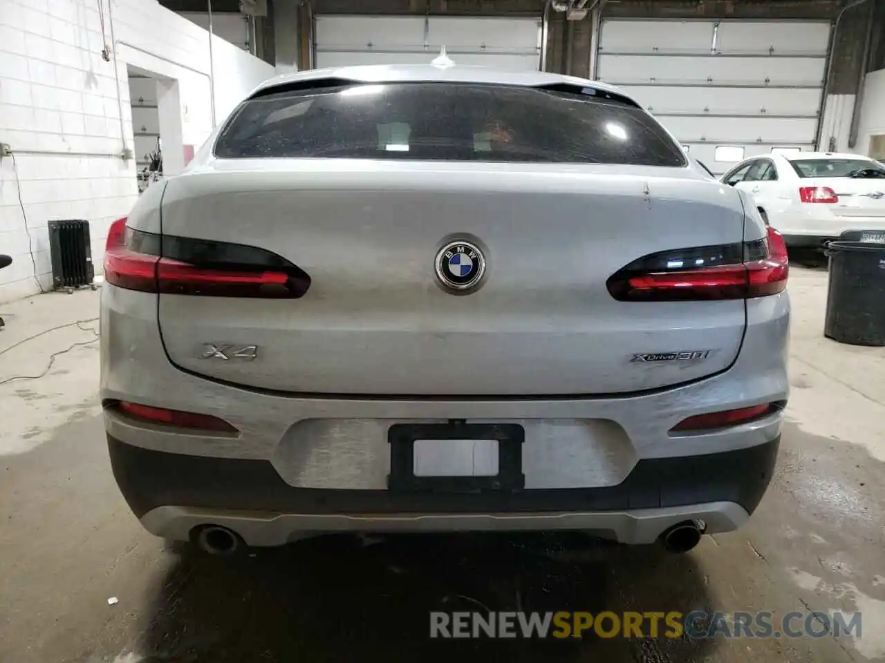 6 Photograph of a damaged car 5UXUJ3C55KLG54907 BMW X4 2019