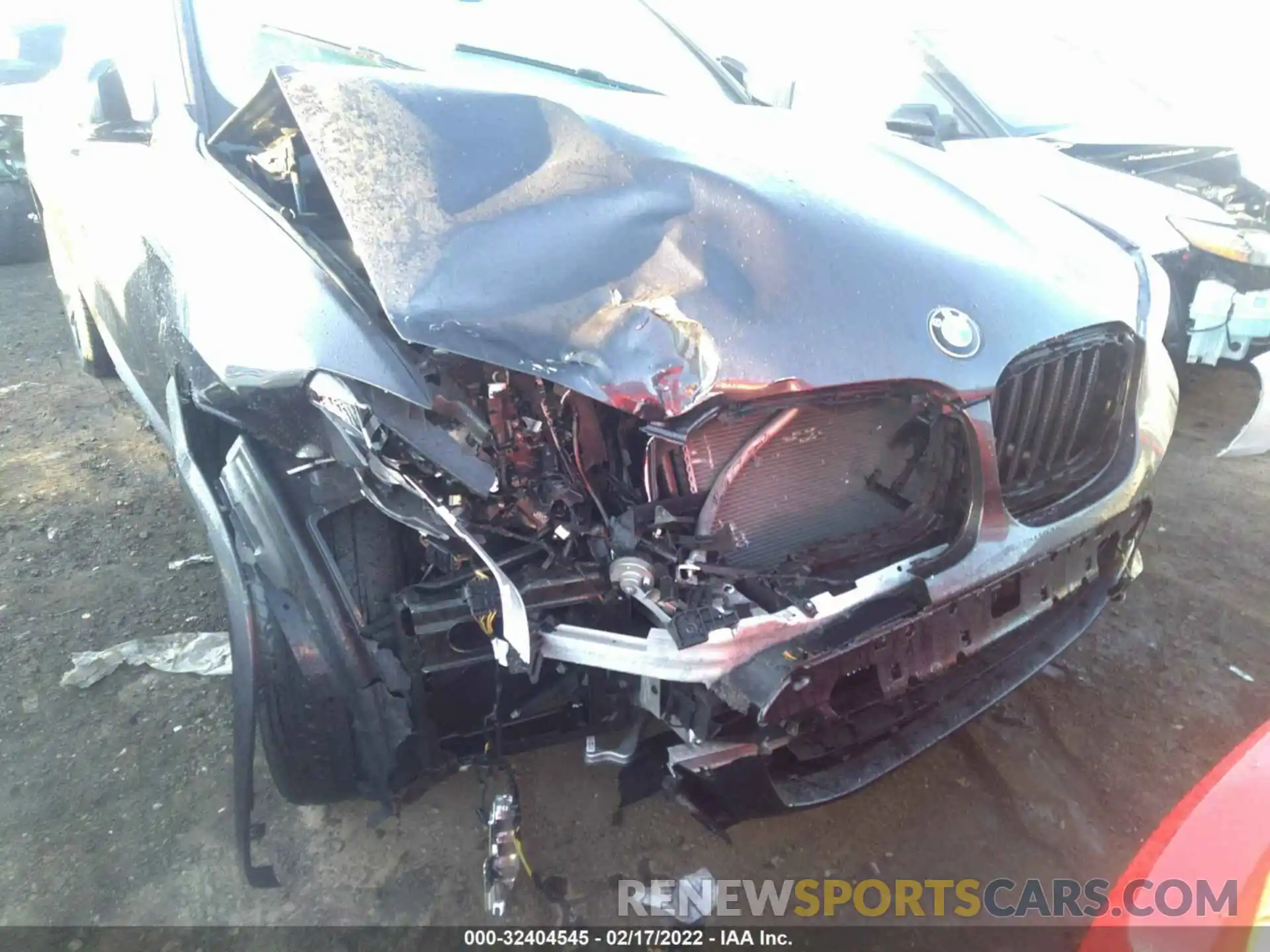 6 Photograph of a damaged car 5UXUJ3C56KLG52924 BMW X4 2019