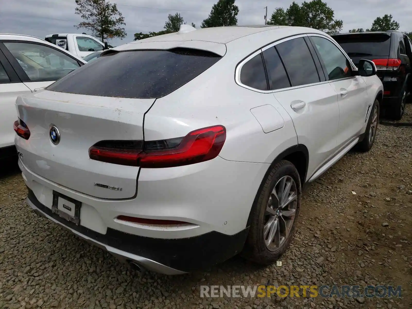 4 Photograph of a damaged car 5UXUJ3C57KLG51863 BMW X4 2019