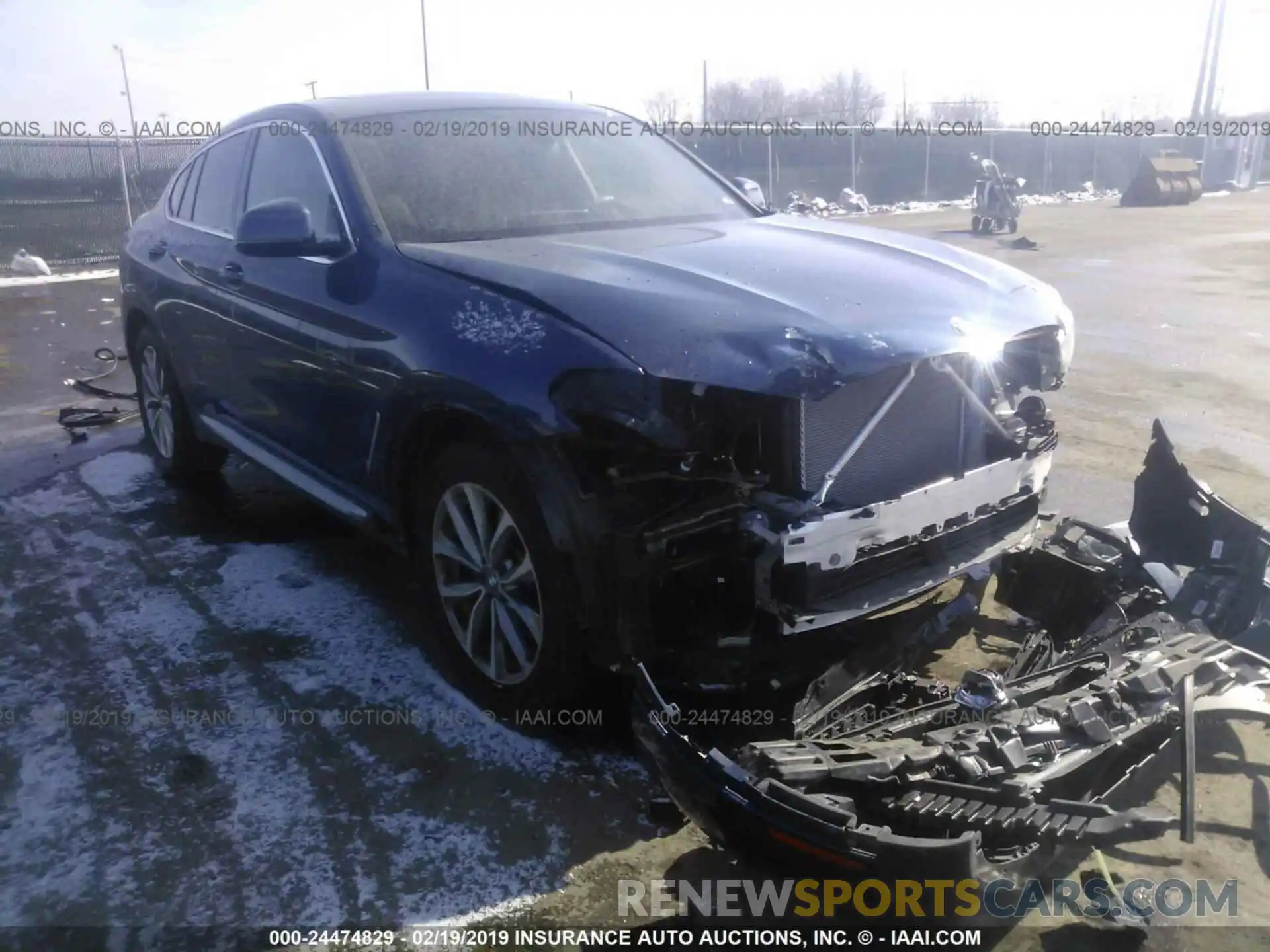 1 Photograph of a damaged car 5UXUJ3C57KLG51975 BMW X4 2019