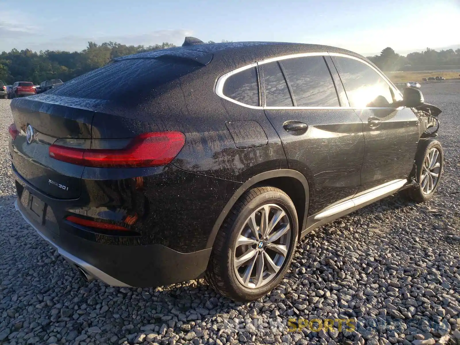 4 Photograph of a damaged car 5UXUJ3C57KLG53547 BMW X4 2019