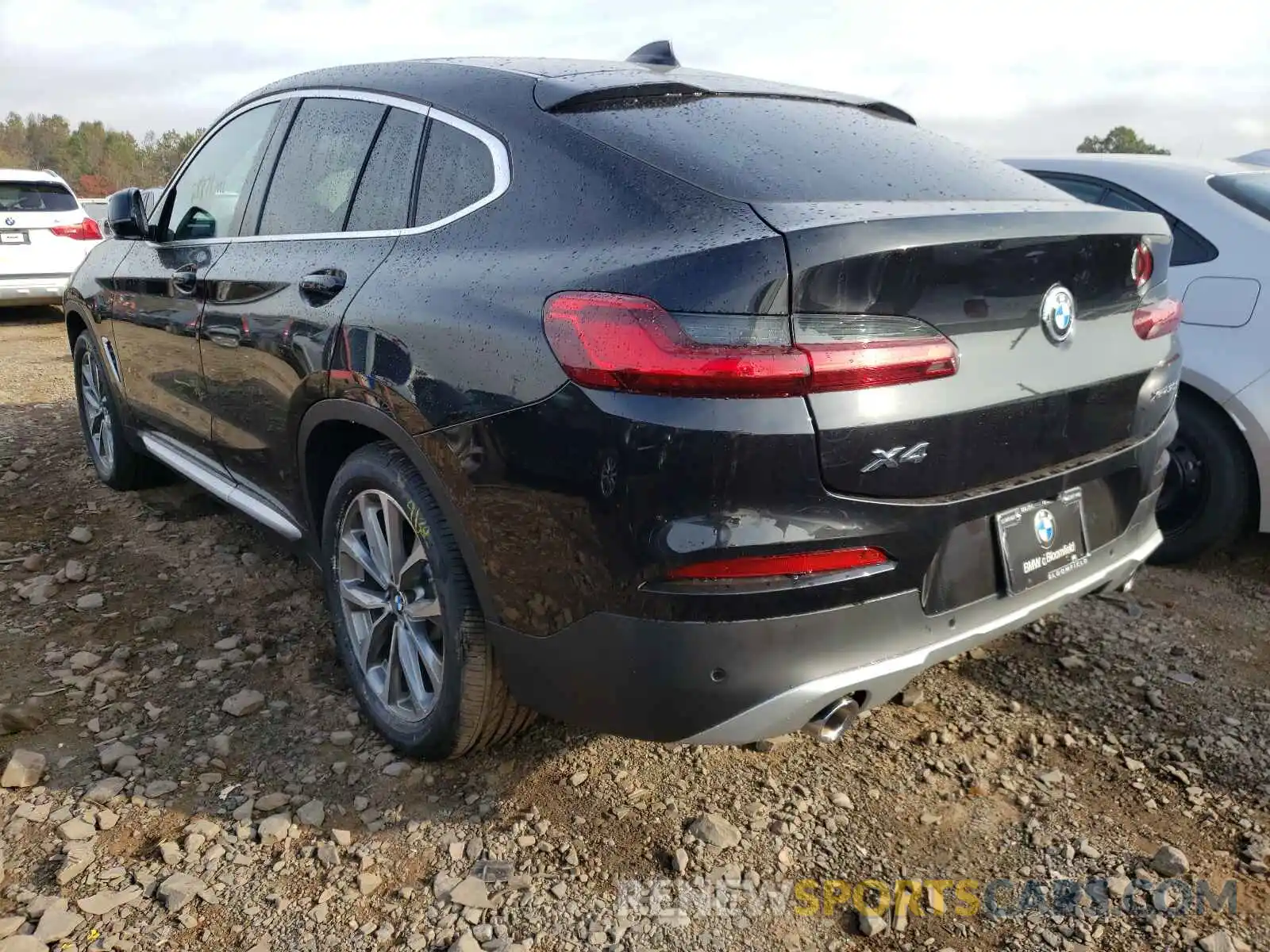 3 Photograph of a damaged car 5UXUJ3C57KLG53595 BMW X4 2019