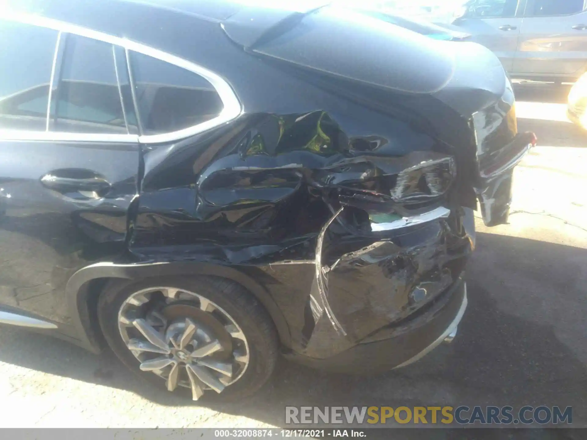 6 Photograph of a damaged car 5UXUJ3C57KLG54018 BMW X4 2019