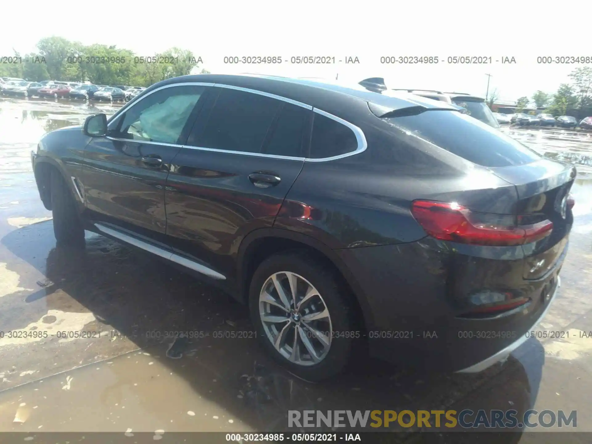 3 Photograph of a damaged car 5UXUJ3C57KLG55458 BMW X4 2019