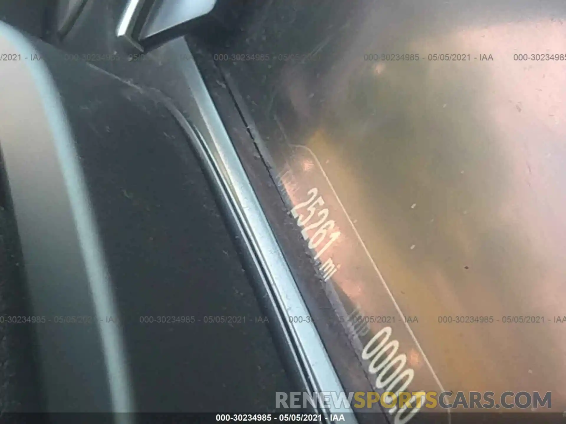 7 Photograph of a damaged car 5UXUJ3C57KLG55458 BMW X4 2019