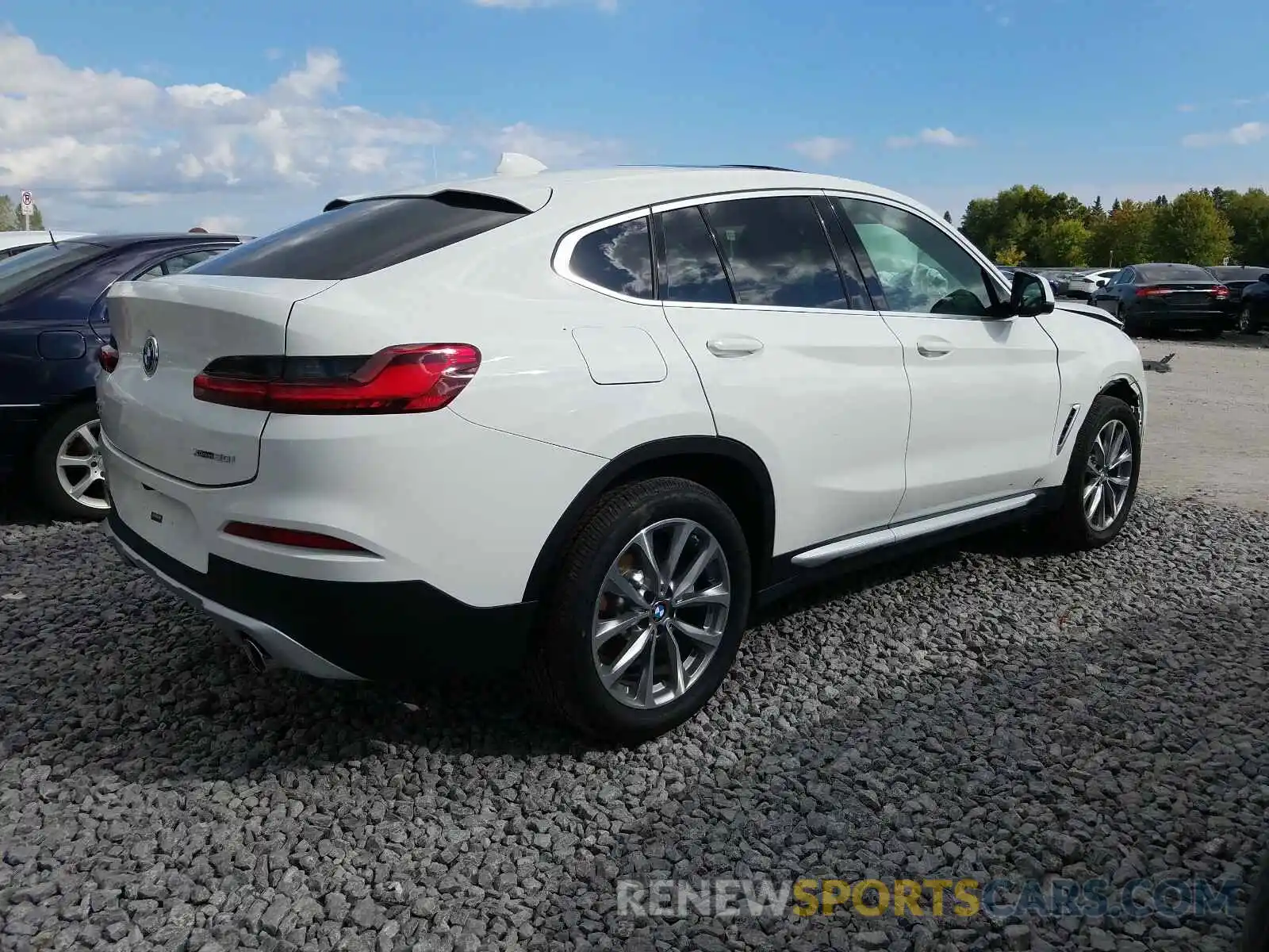 4 Photograph of a damaged car 5UXUJ3C57KLG57629 BMW X4 2019