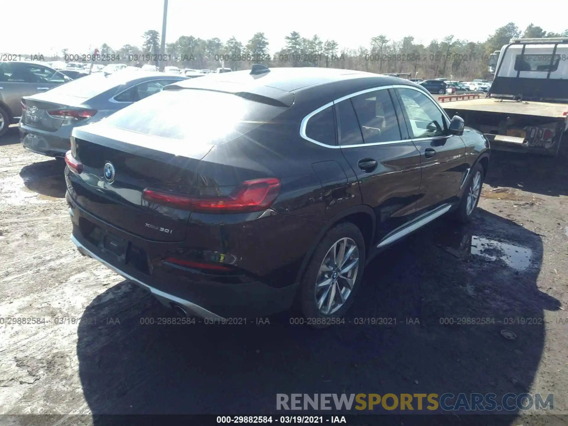 4 Photograph of a damaged car 5UXUJ3C58KLG53797 BMW X4 2019