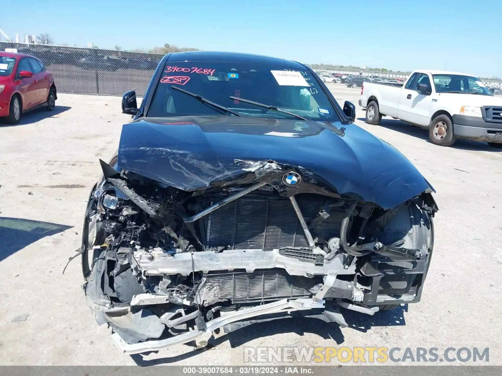 12 Photograph of a damaged car 5UXUJ3C58KLG57171 BMW X4 2019