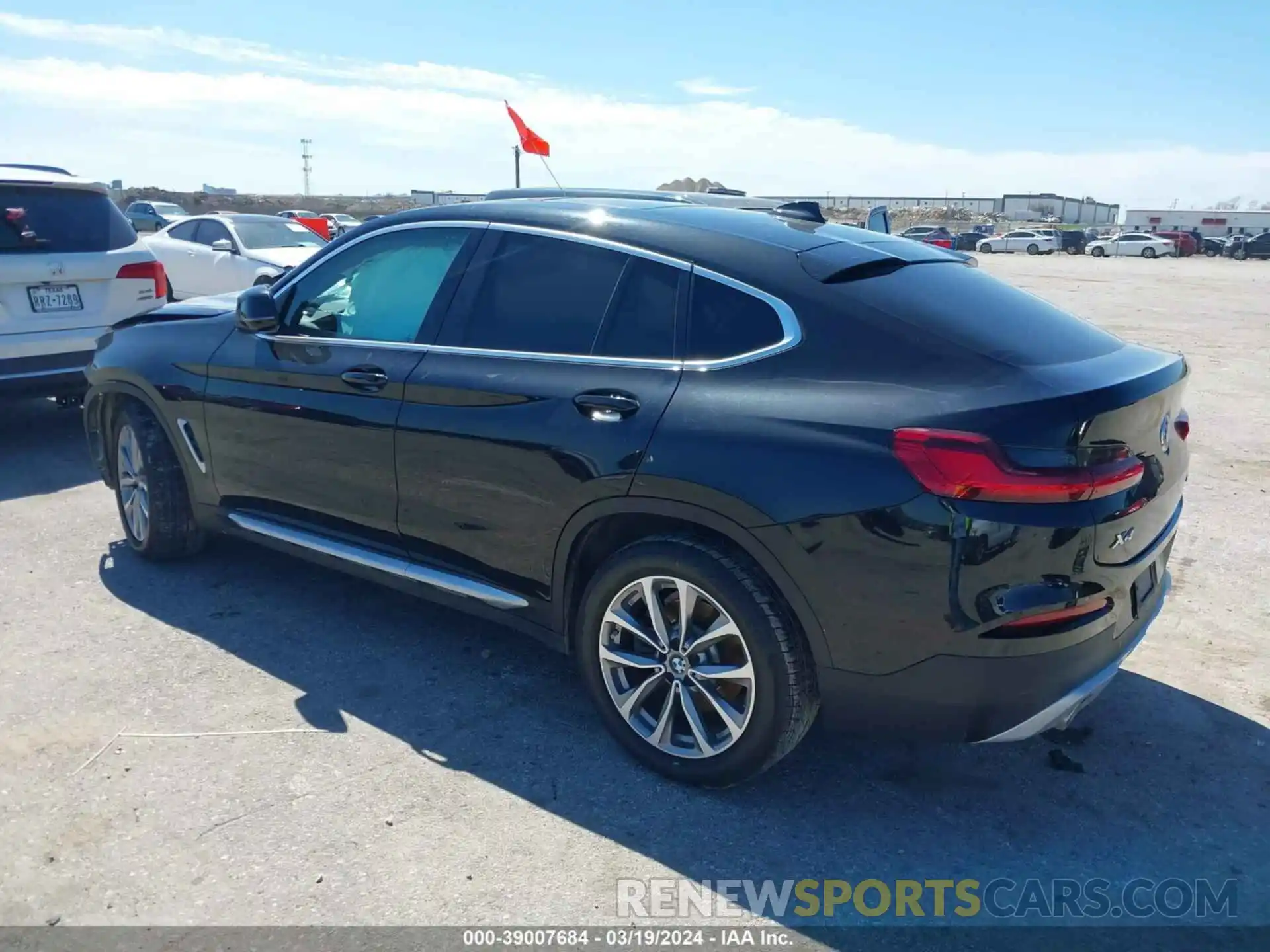 3 Photograph of a damaged car 5UXUJ3C58KLG57171 BMW X4 2019