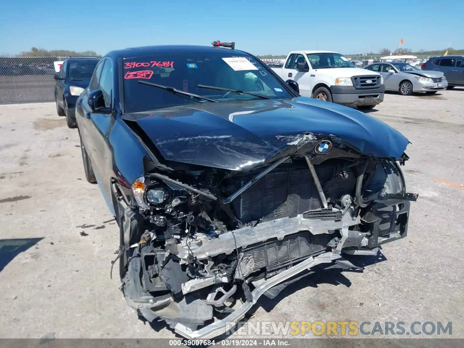 6 Photograph of a damaged car 5UXUJ3C58KLG57171 BMW X4 2019