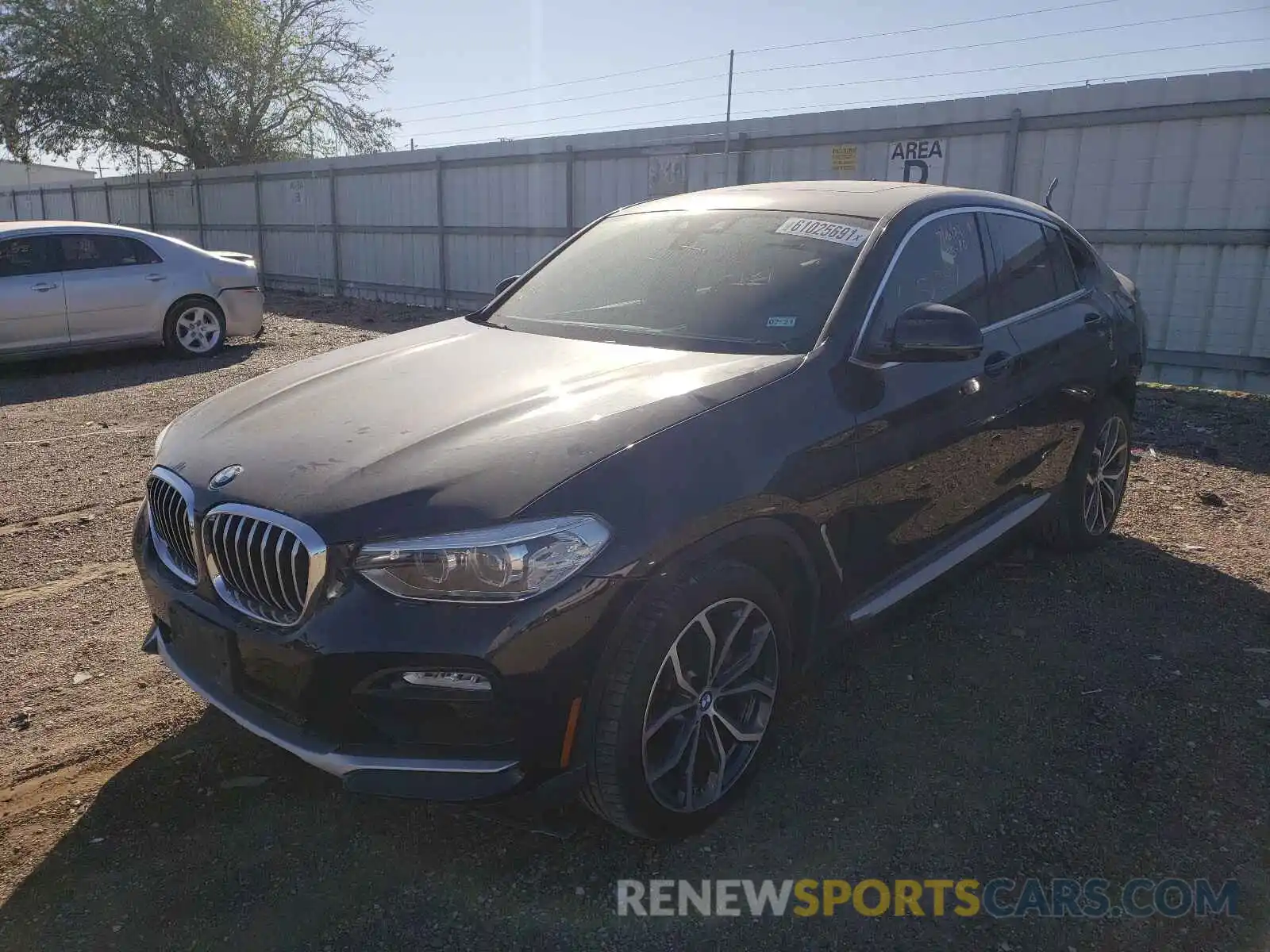 2 Photograph of a damaged car 5UXUJ3C59KLA58568 BMW X4 2019