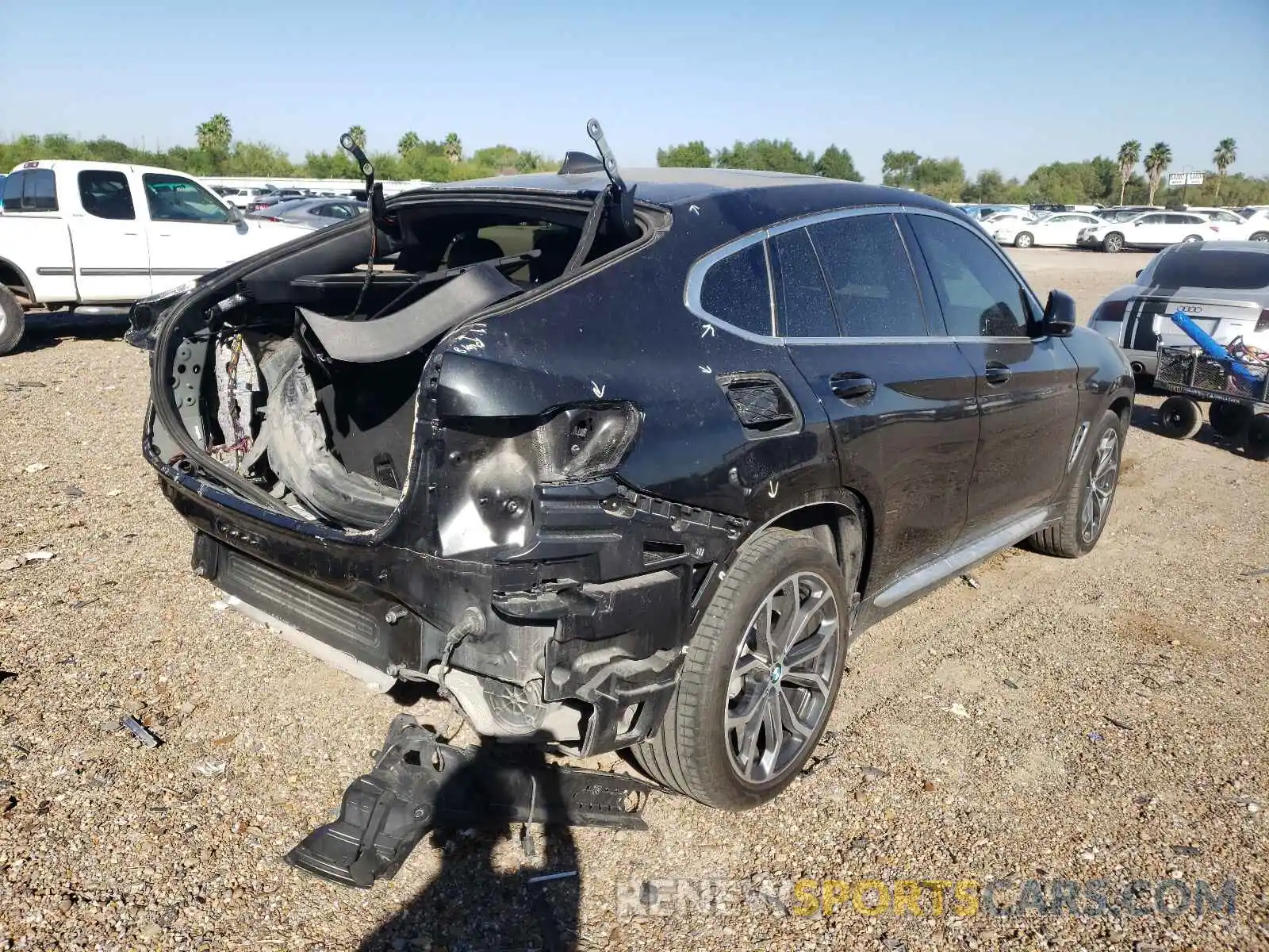 4 Photograph of a damaged car 5UXUJ3C59KLA58568 BMW X4 2019