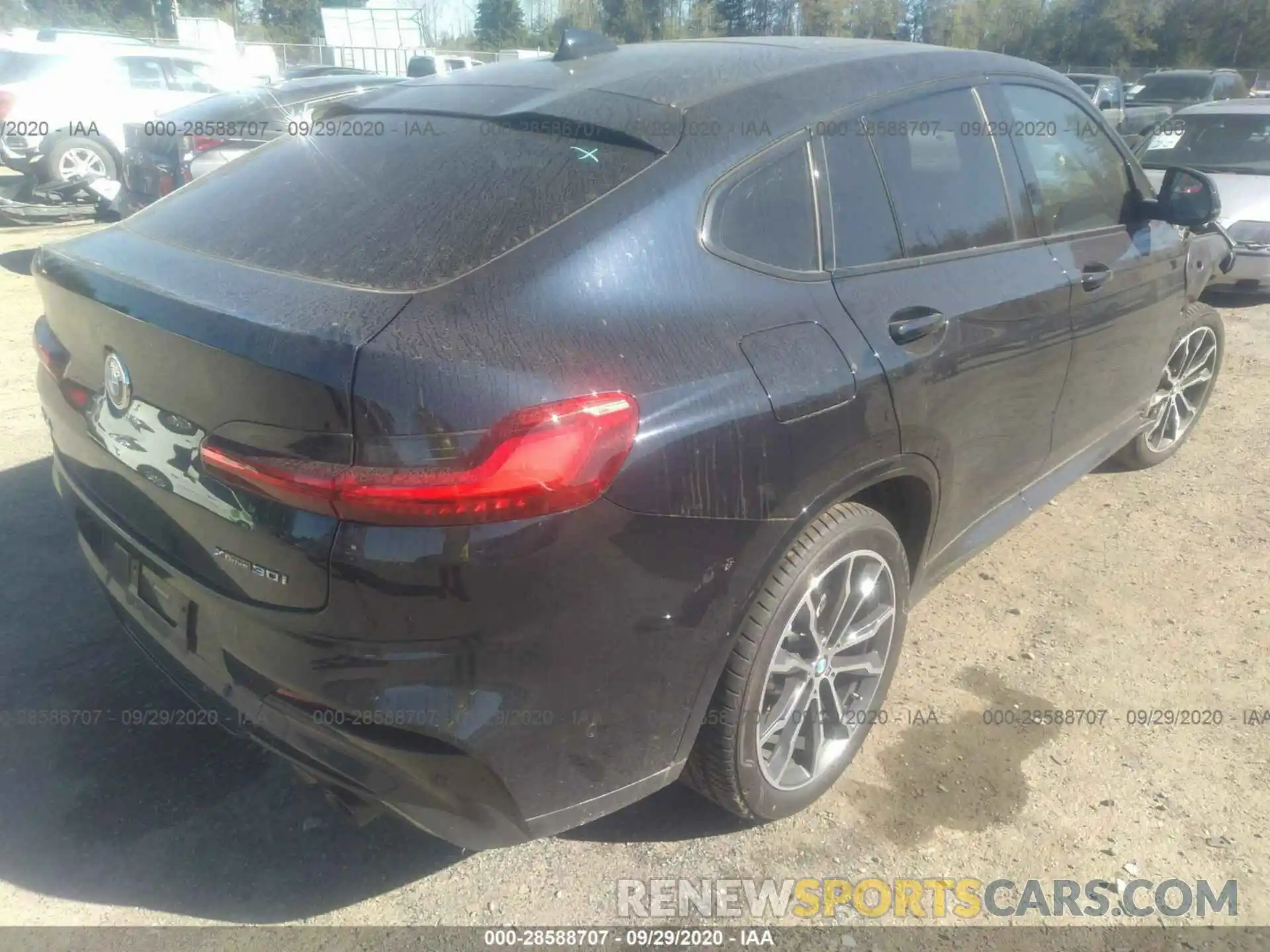 4 Photograph of a damaged car 5UXUJ3C59KLG54568 BMW X4 2019