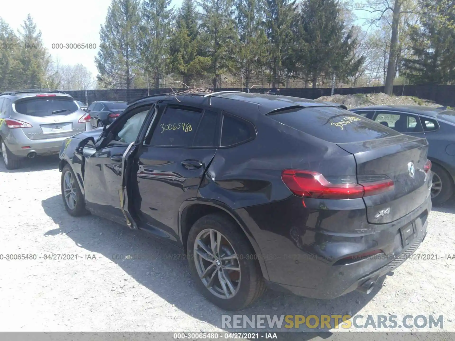 3 Photograph of a damaged car 5UXUJ3C59KLG55333 BMW X4 2019