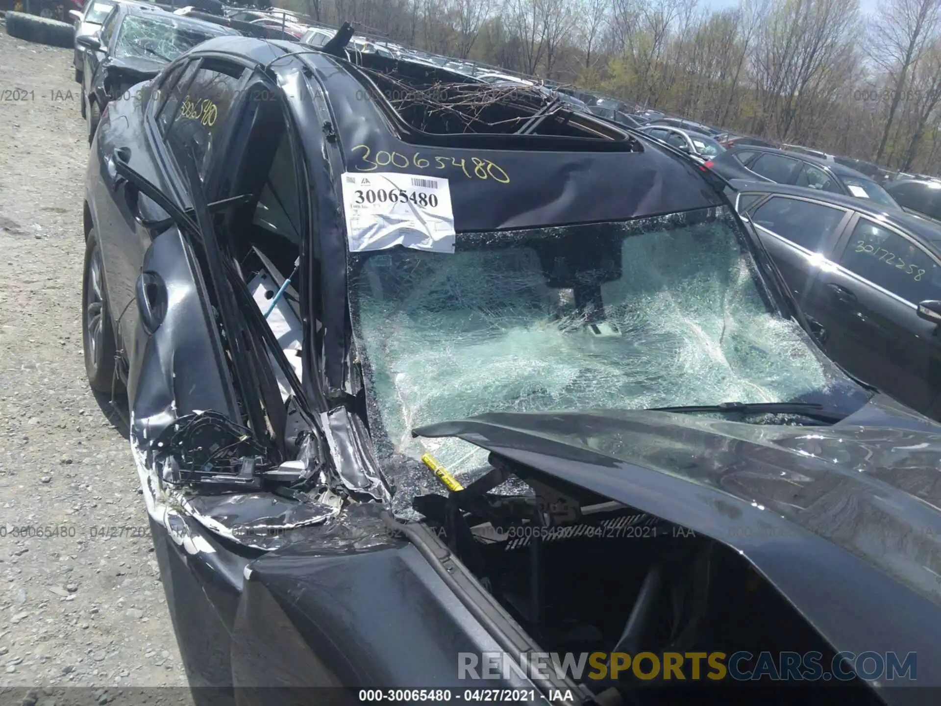 6 Photograph of a damaged car 5UXUJ3C59KLG55333 BMW X4 2019