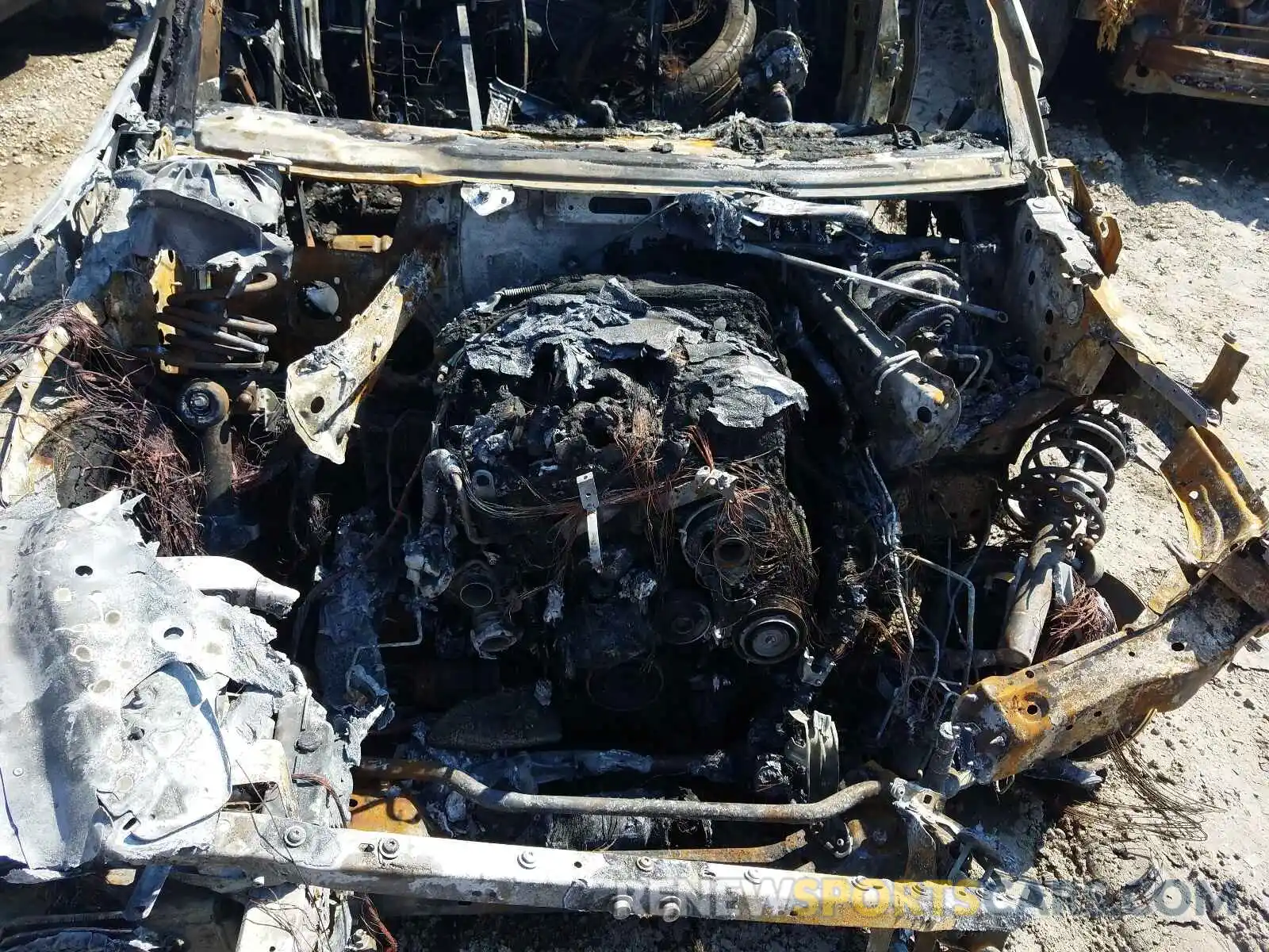 7 Photograph of a damaged car 5UXUJ3C59KLG55848 BMW X4 2019