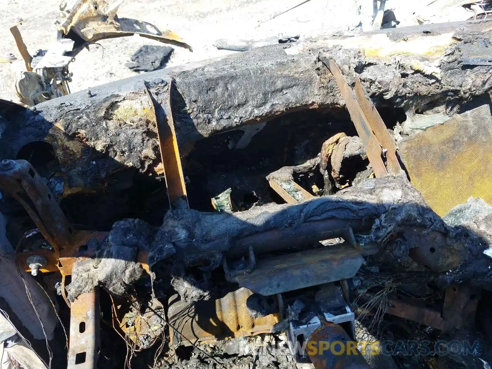 8 Photograph of a damaged car 5UXUJ3C59KLG55848 BMW X4 2019