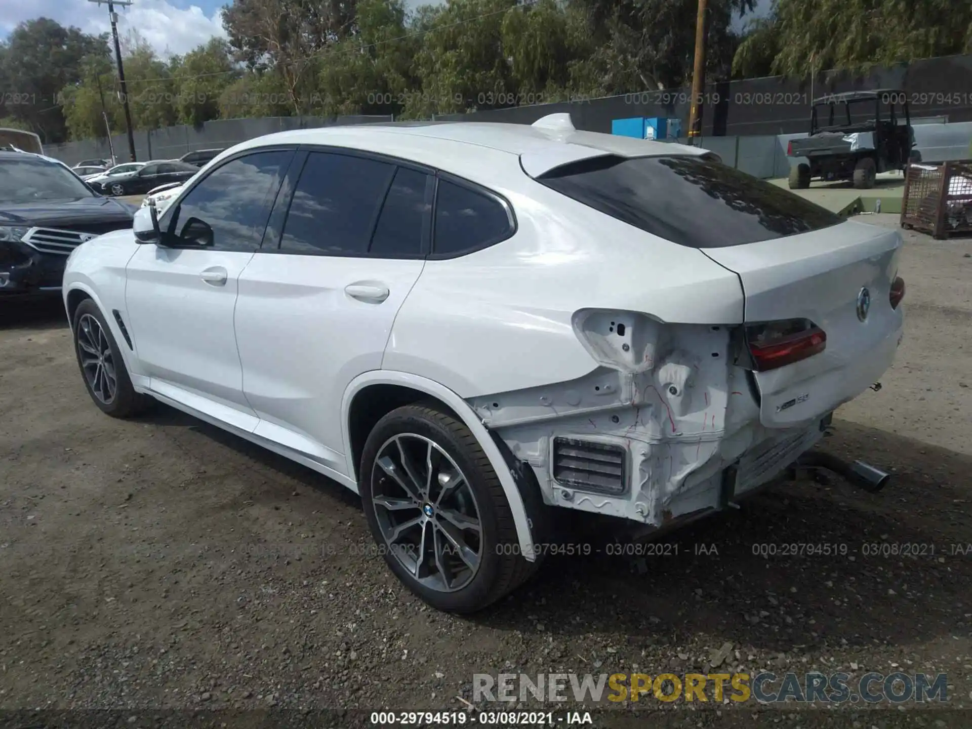 3 Photograph of a damaged car 5UXUJ3C5XKLA58630 BMW X4 2019