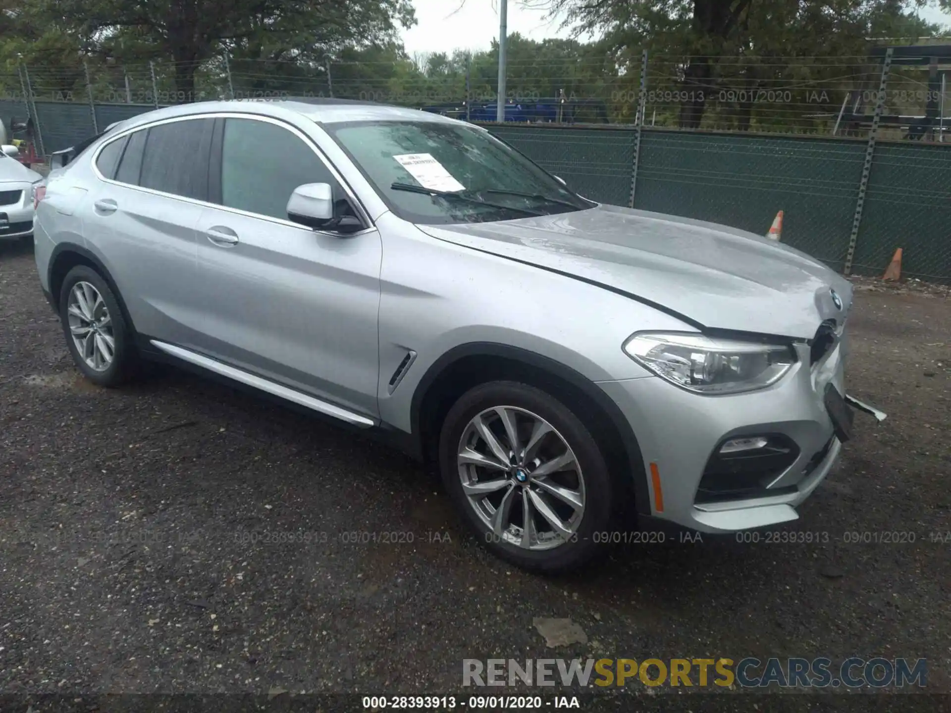 1 Photograph of a damaged car 5UXUJ3C5XKLG52103 BMW X4 2019