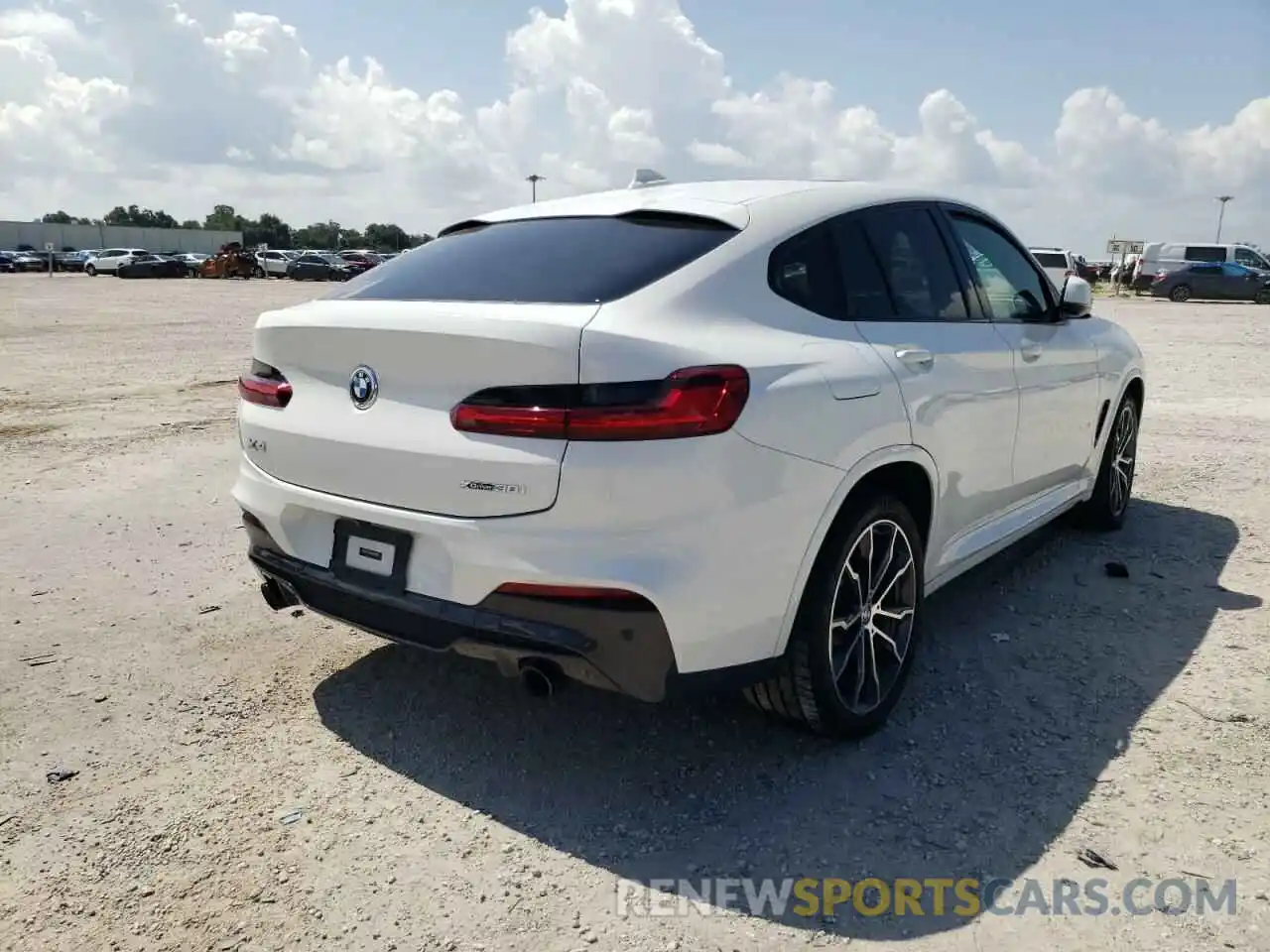 4 Photograph of a damaged car 5UXUJ3C5XKLG53347 BMW X4 2019