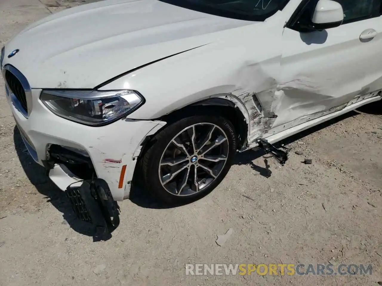 9 Photograph of a damaged car 5UXUJ3C5XKLG53347 BMW X4 2019