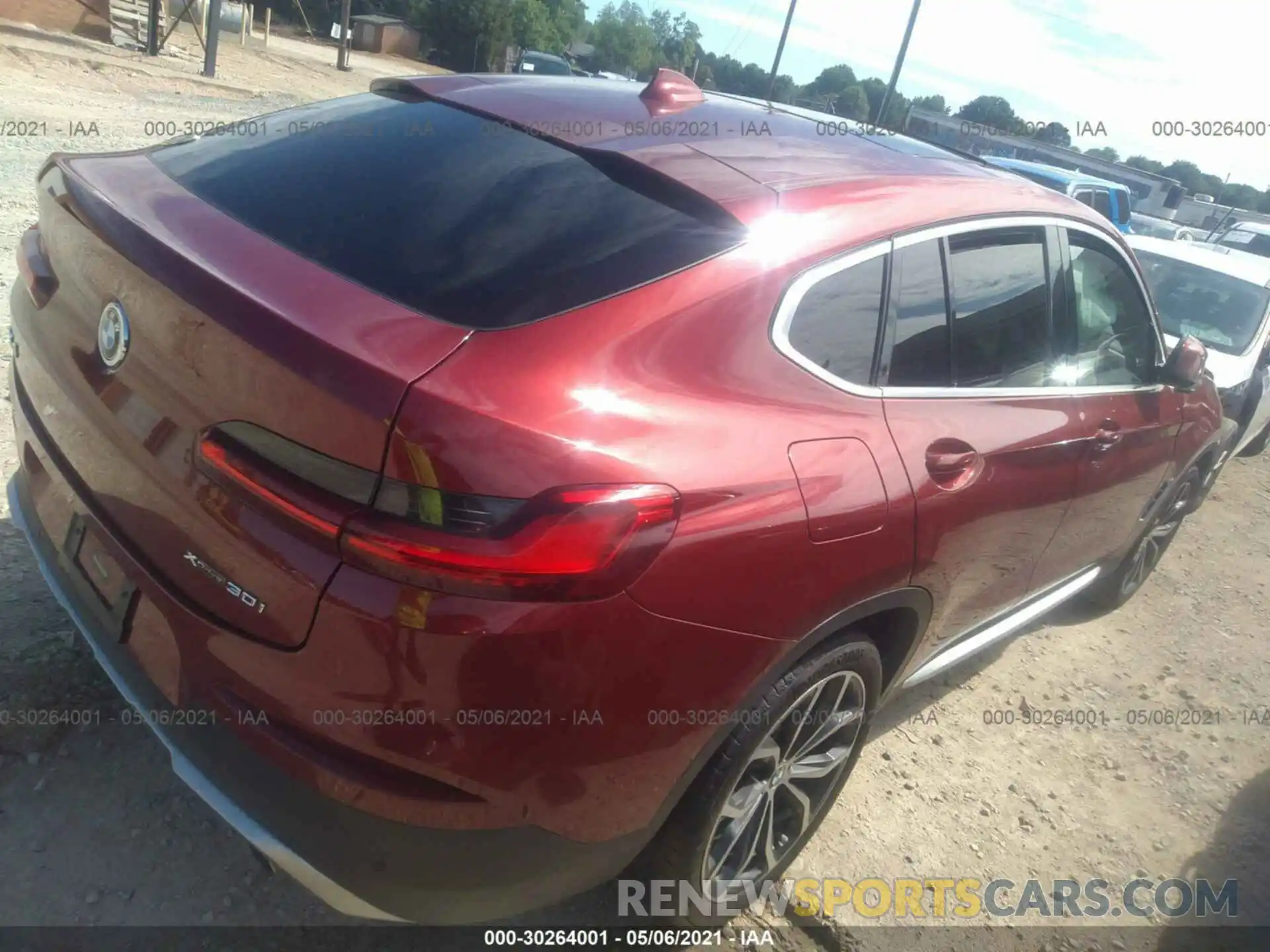 4 Photograph of a damaged car 5UXUJ3C5XKLG56183 BMW X4 2019