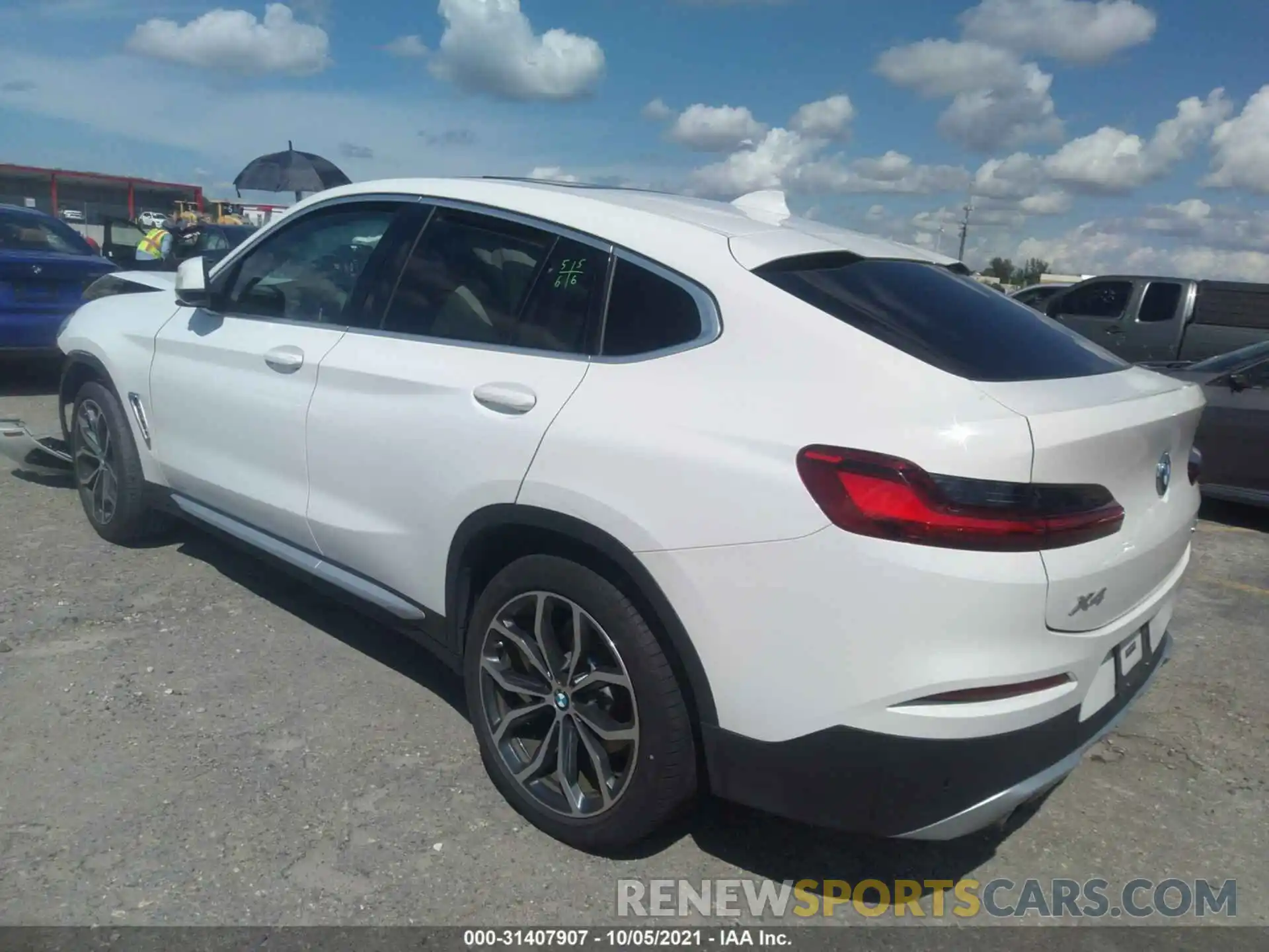 3 Photograph of a damaged car 5UXUJ3C5XKLG56748 BMW X4 2019