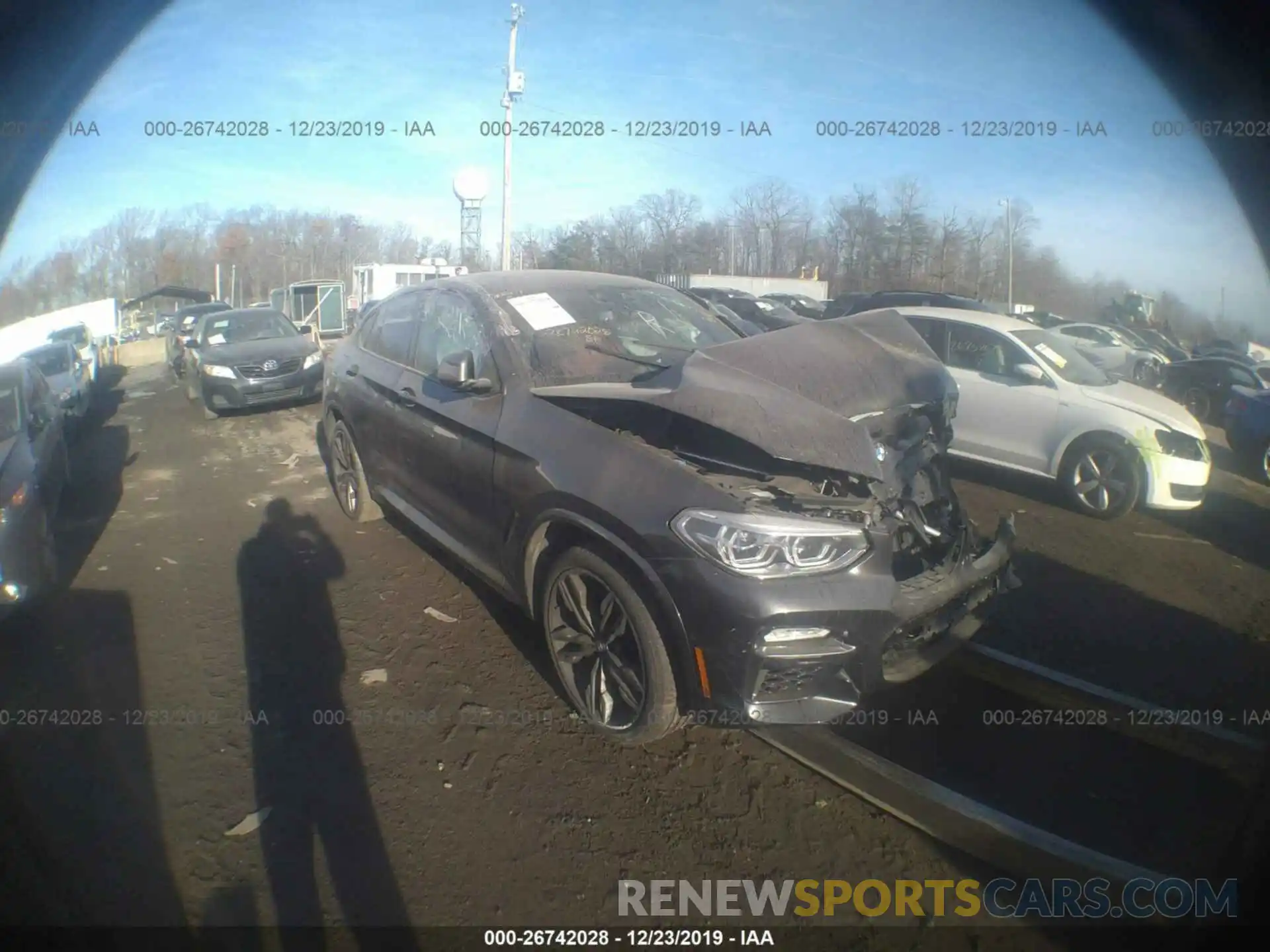 1 Photograph of a damaged car 5UXUJ5C51KLJ63744 BMW X4 2019