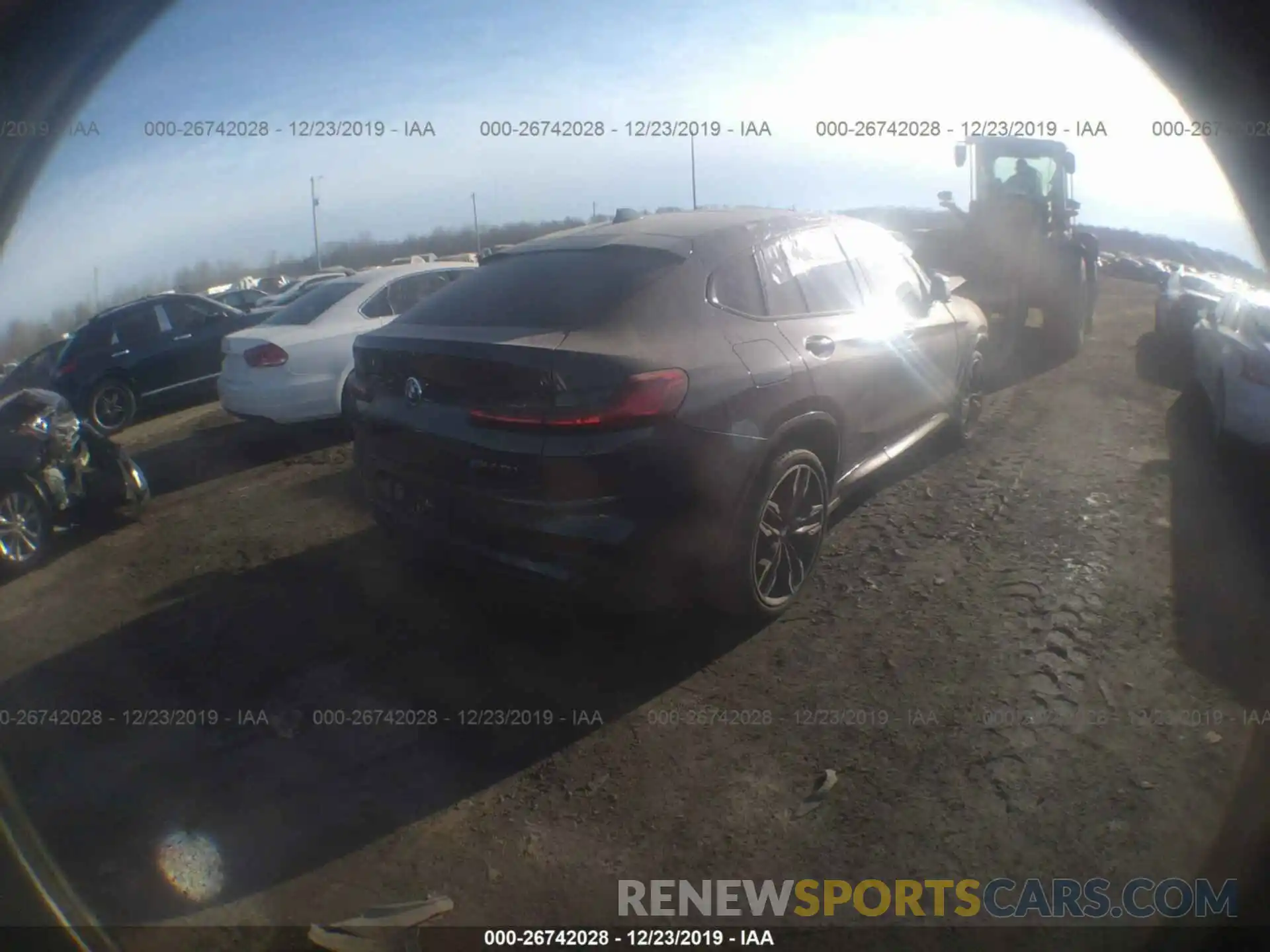 4 Photograph of a damaged car 5UXUJ5C51KLJ63744 BMW X4 2019