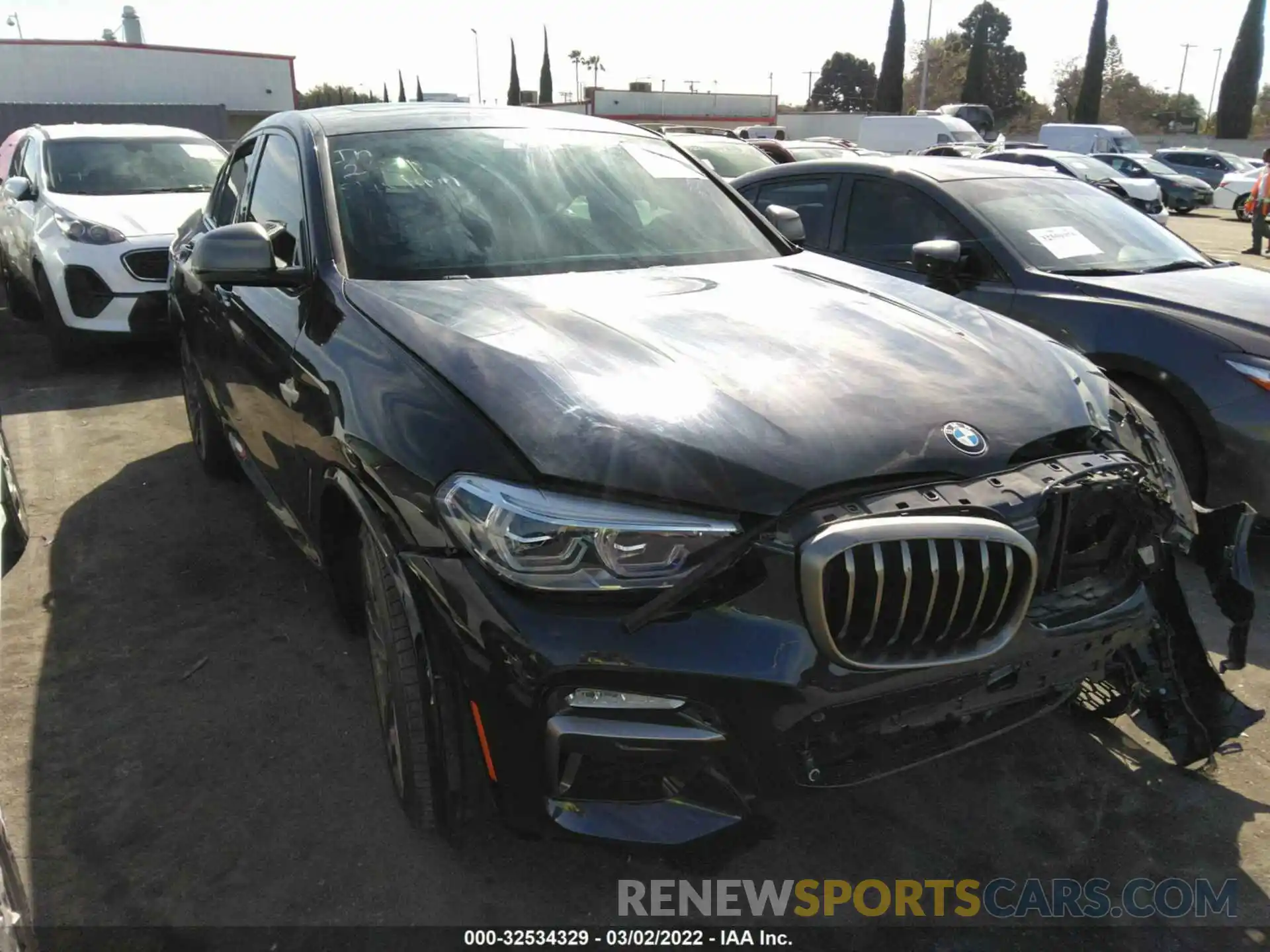 1 Photograph of a damaged car 5UXUJ5C51KLJ63971 BMW X4 2019