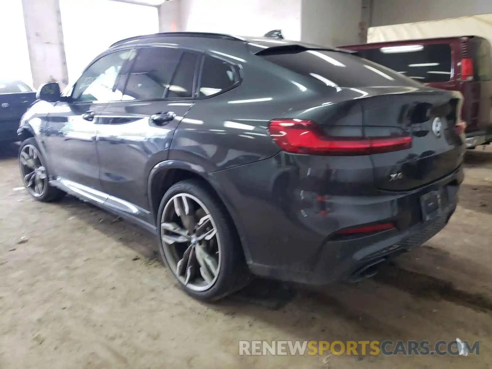 3 Photograph of a damaged car 5UXUJ5C52KLJ62473 BMW X4 2019