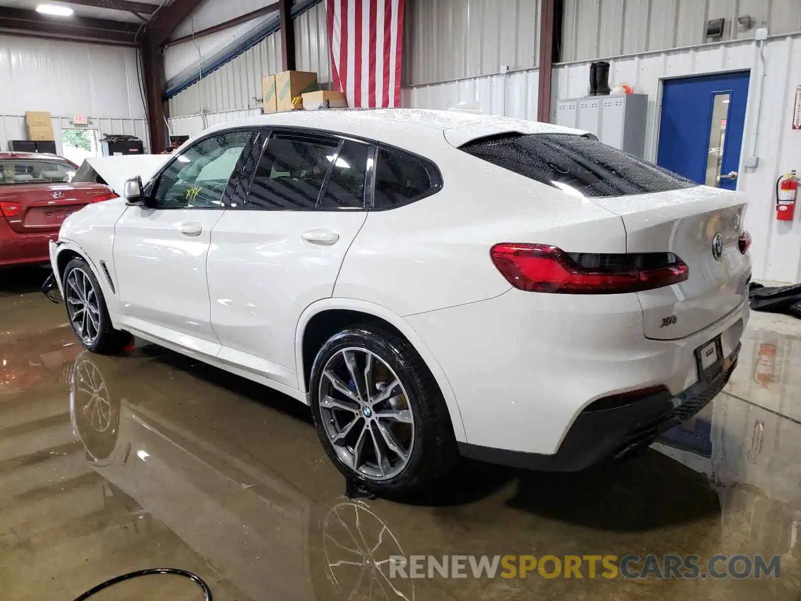 3 Photograph of a damaged car 5UXUJ5C52KLJ63087 BMW X4 2019