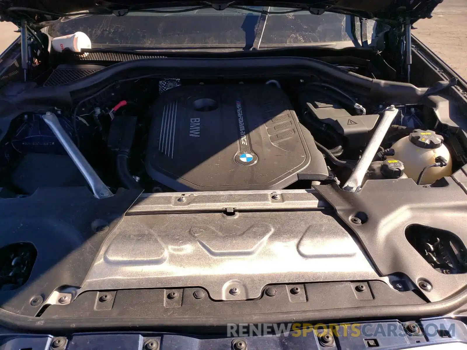 7 Photograph of a damaged car 5UXUJ5C52KLJ63672 BMW X4 2019