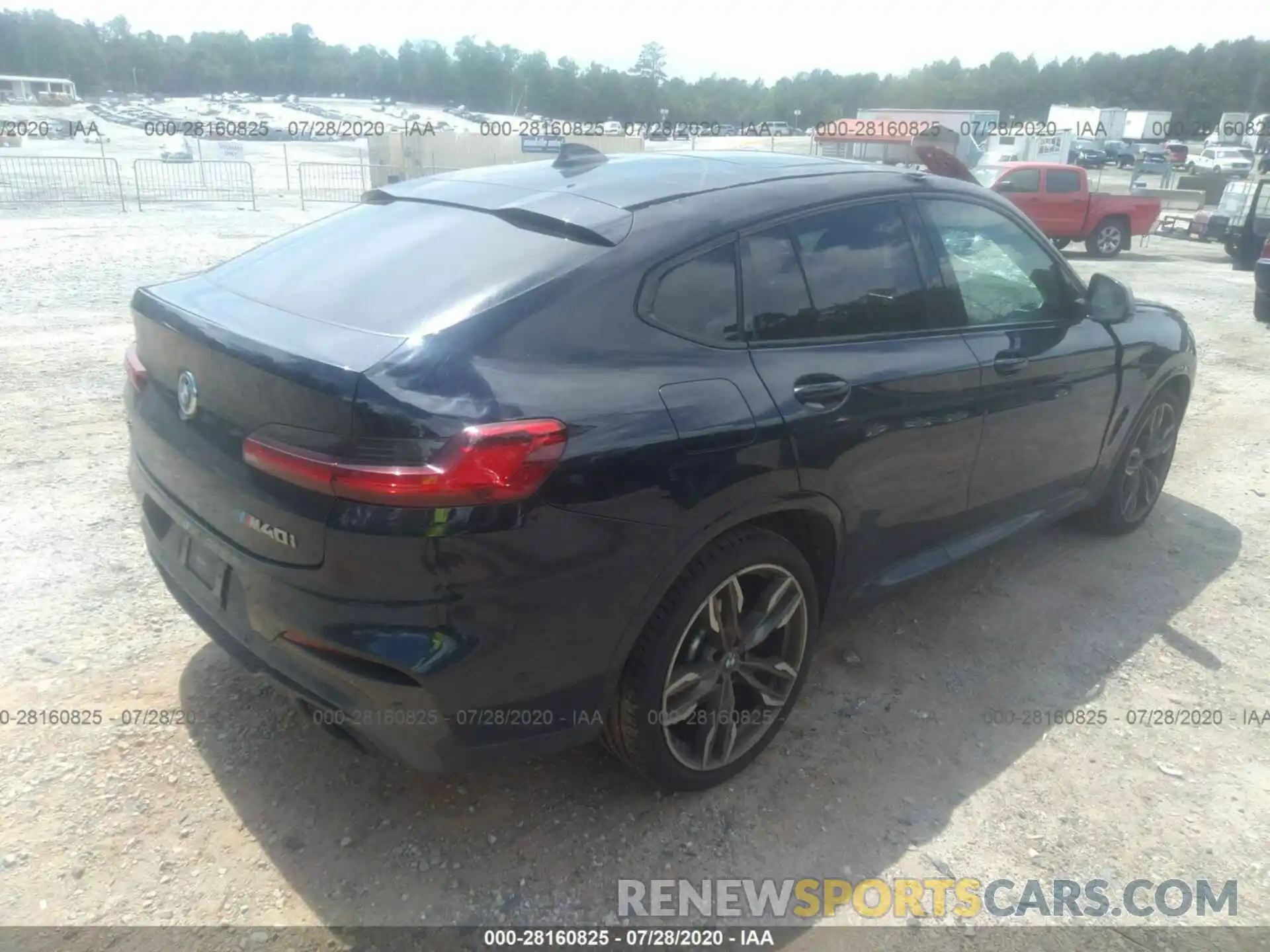 4 Photograph of a damaged car 5UXUJ5C53KLA93523 BMW X4 2019