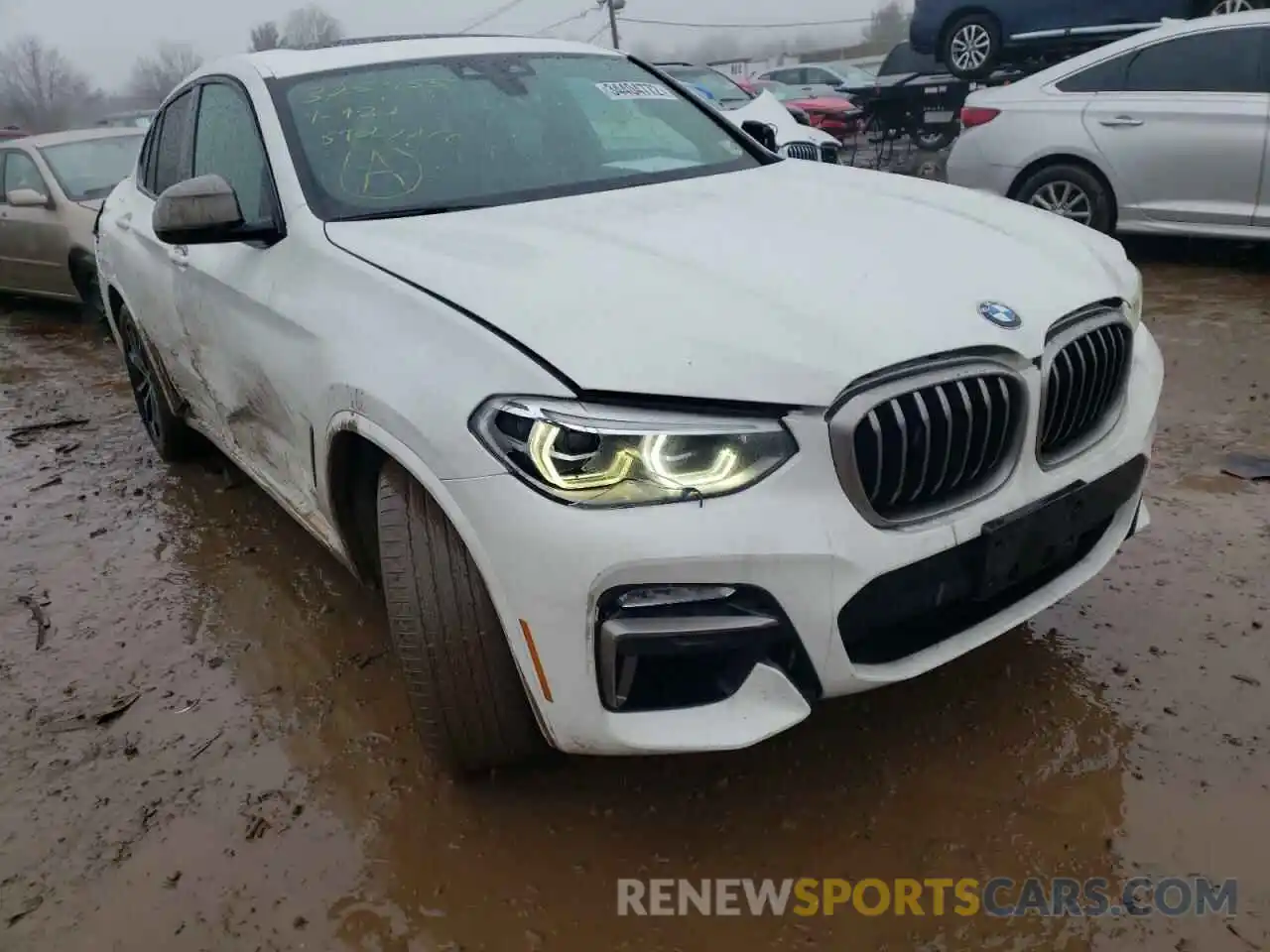 1 Фотография поврежденного автомобиля 5UXUJ5C53KLJ64118 BMW X4 2019