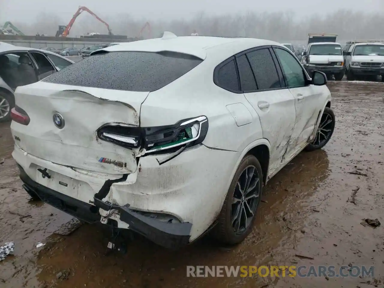 4 Photograph of a damaged car 5UXUJ5C53KLJ64118 BMW X4 2019