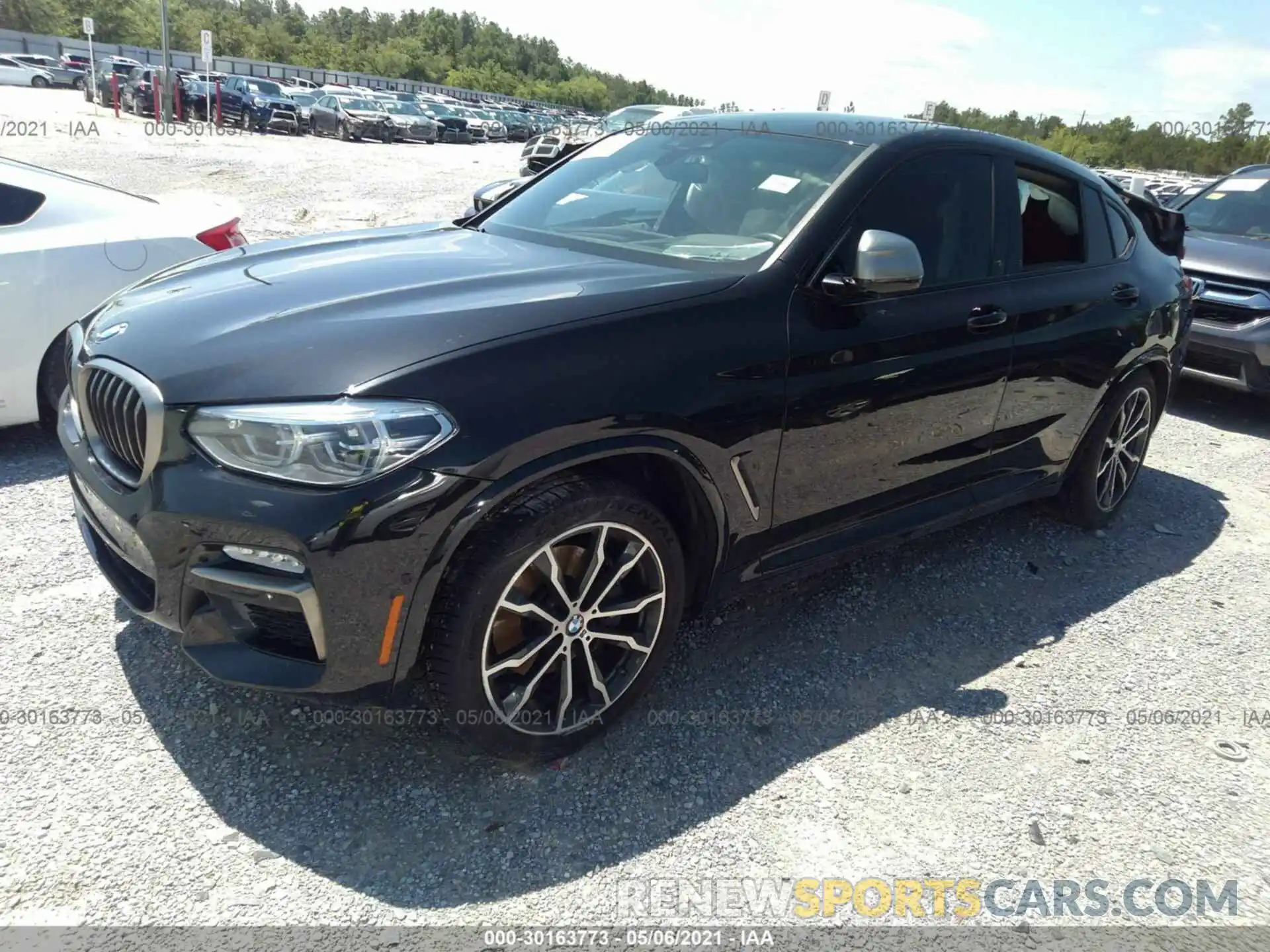 2 Photograph of a damaged car 5UXUJ5C54KLA93188 BMW X4 2019