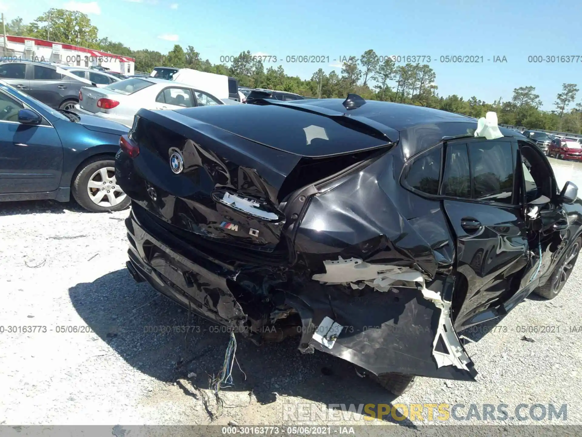 6 Photograph of a damaged car 5UXUJ5C54KLA93188 BMW X4 2019