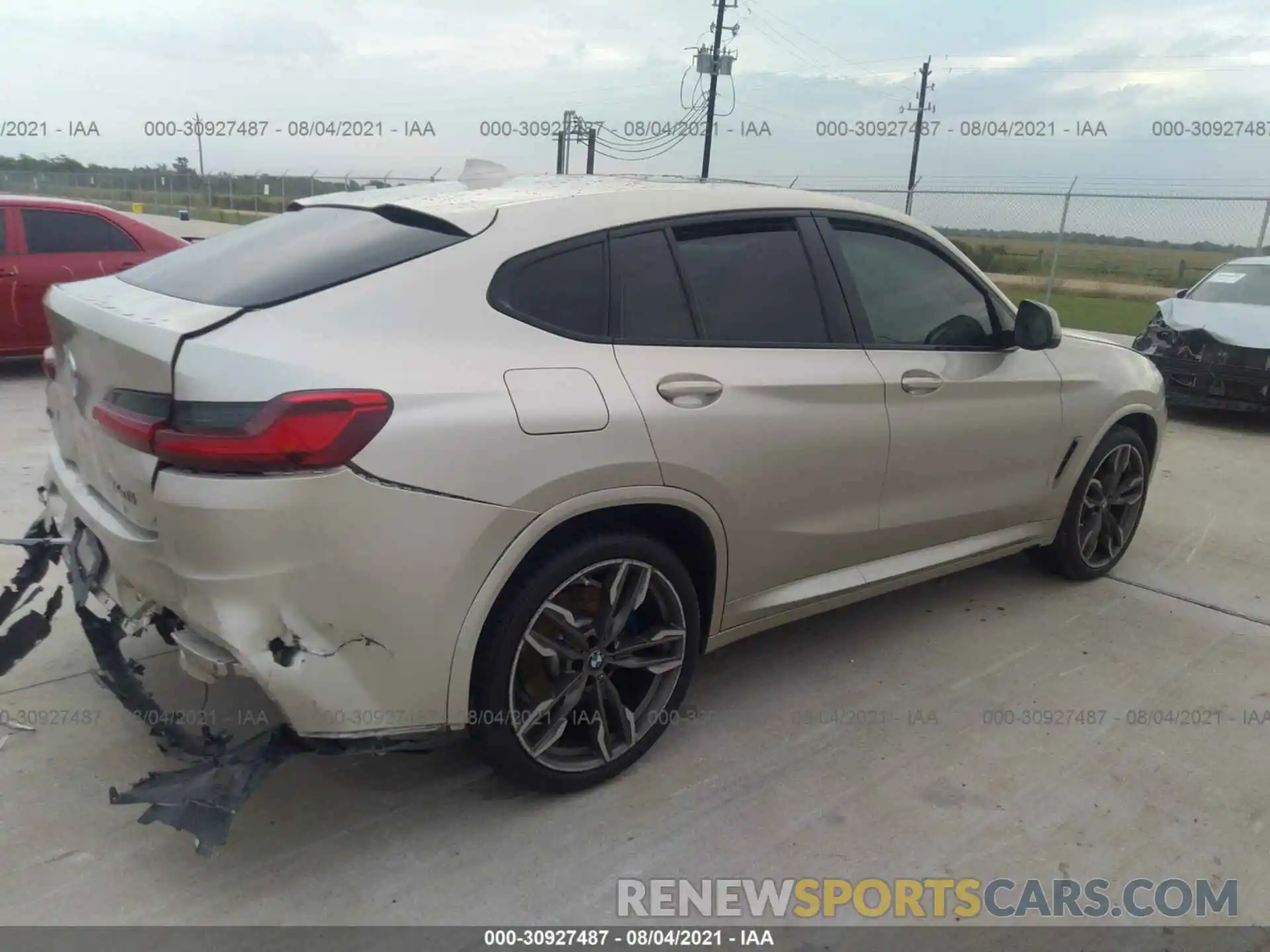 4 Photograph of a damaged car 5UXUJ5C56K9A32695 BMW X4 2019