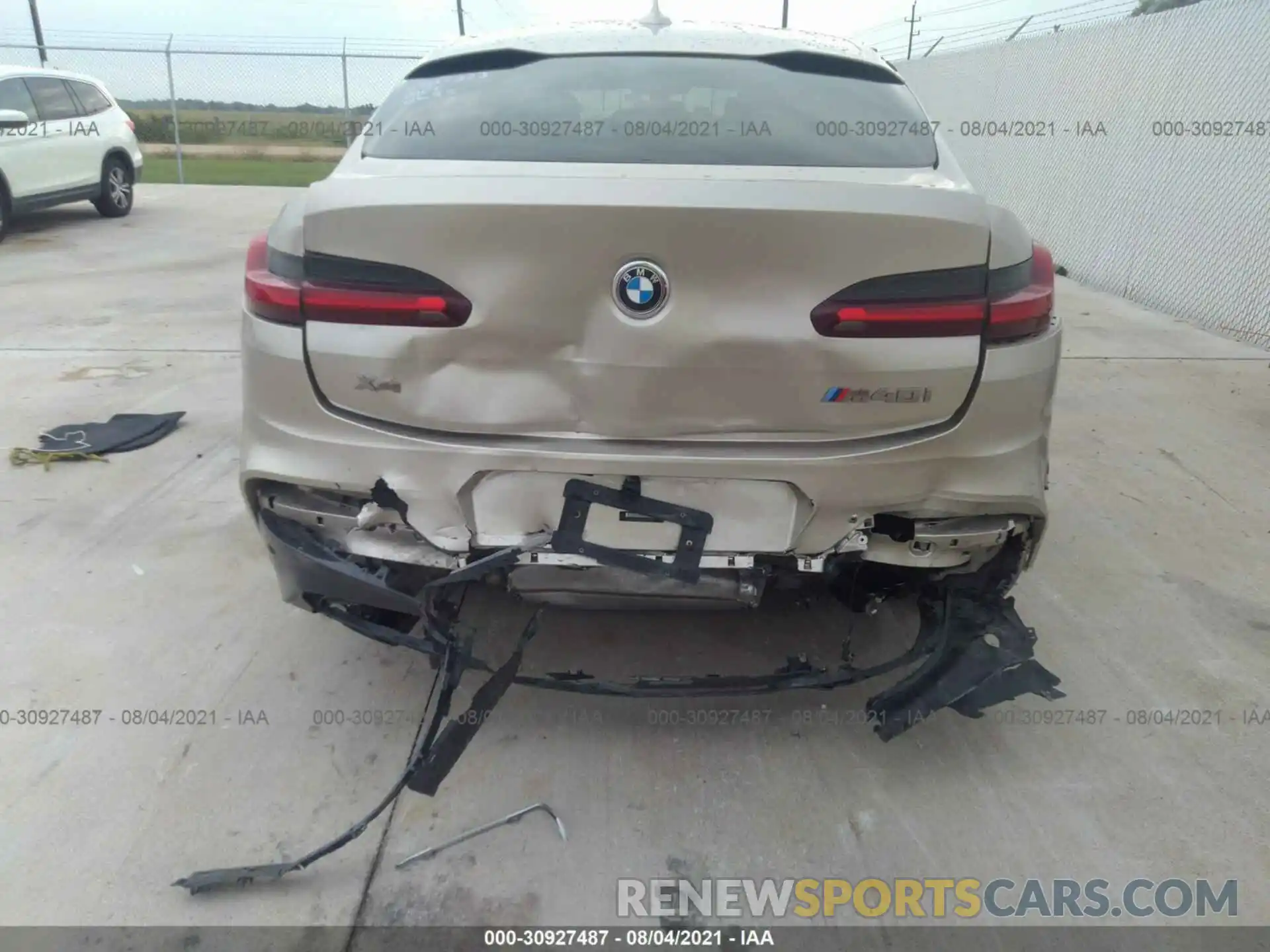 6 Photograph of a damaged car 5UXUJ5C56K9A32695 BMW X4 2019