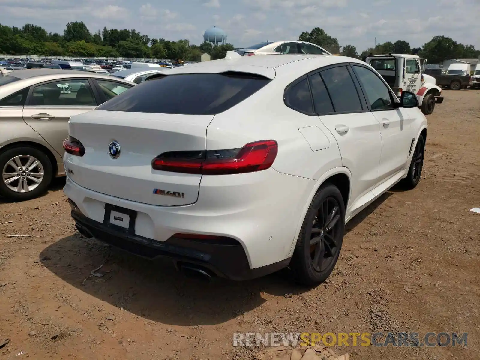 4 Photograph of a damaged car 5UXUJ5C56KLA93550 BMW X4 2019