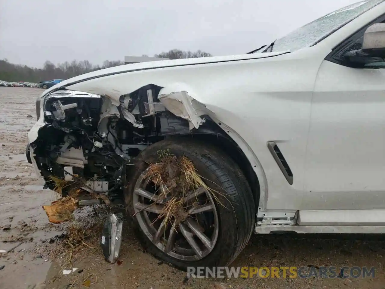 9 Photograph of a damaged car 5UXUJ5C56KLJ63187 BMW X4 2019