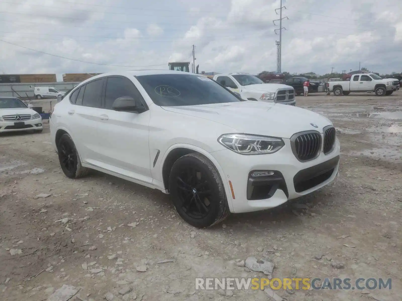 1 Photograph of a damaged car 5UXUJ5C56KLJ63321 BMW X4 2019