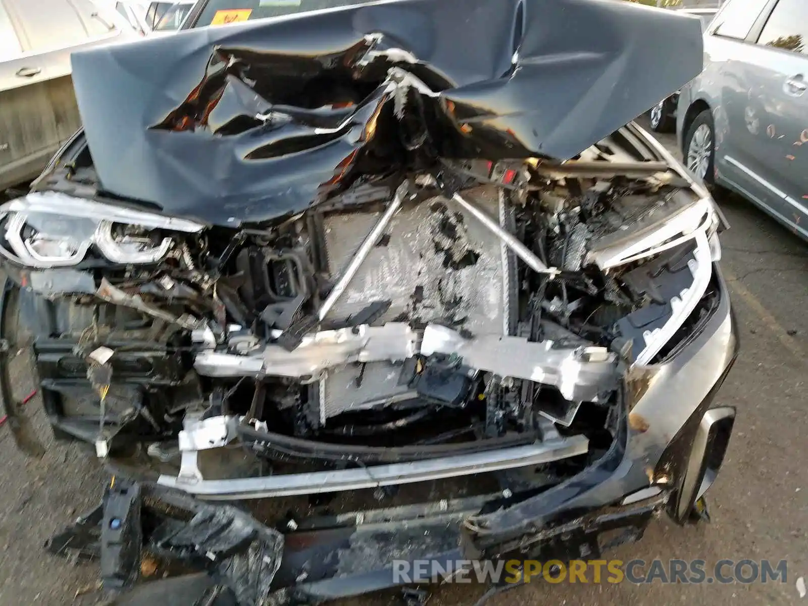 7 Фотография поврежденного автомобиля 5UXUJ5C57KLJ62789 BMW X4 2019