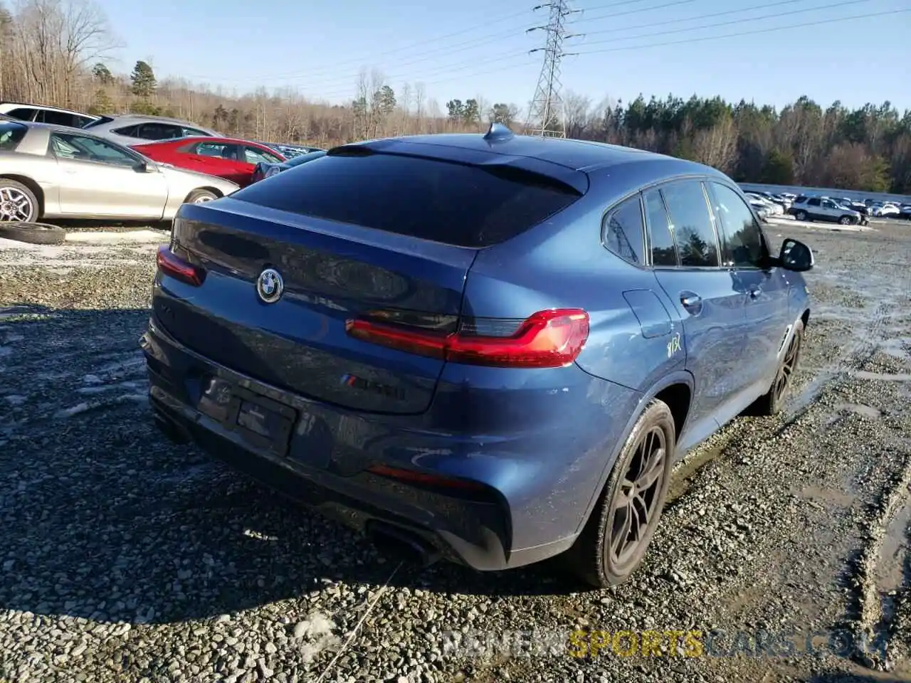 4 Photograph of a damaged car 5UXUJ5C58K9A33007 BMW X4 2019