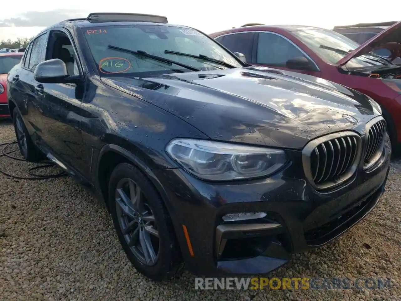 1 Photograph of a damaged car 5UXUJ5C59KLJ62499 BMW X4 2019