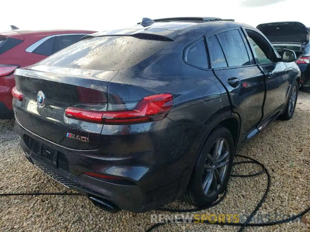 4 Photograph of a damaged car 5UXUJ5C59KLJ62499 BMW X4 2019